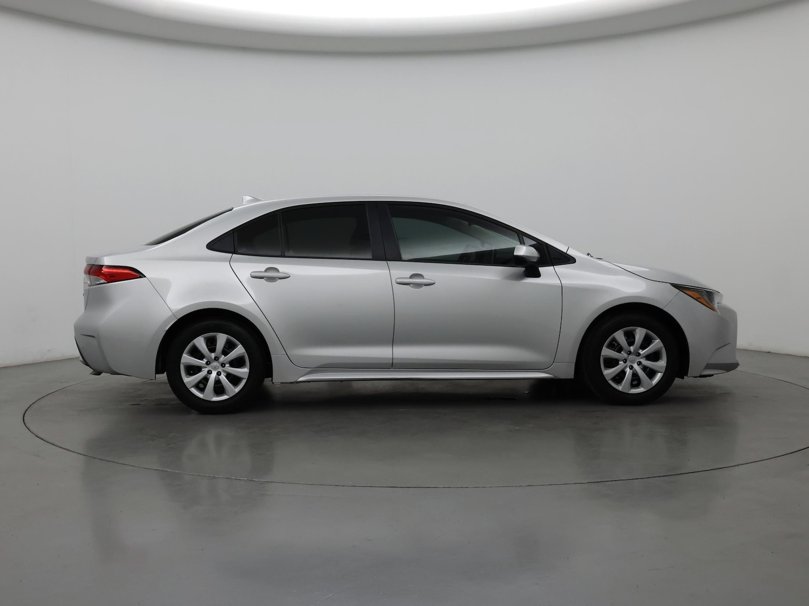 2021 Toyota Corolla LE - Photo 8