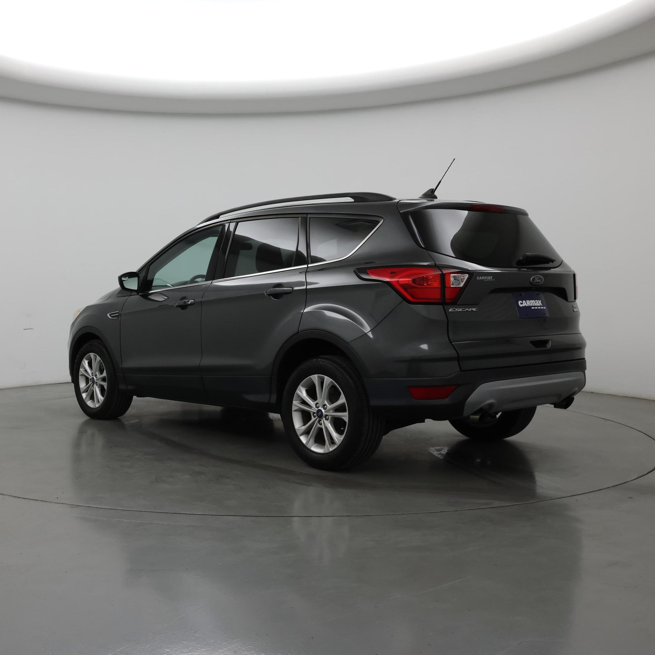 Thumbnail: 2019 Ford Escape - 2