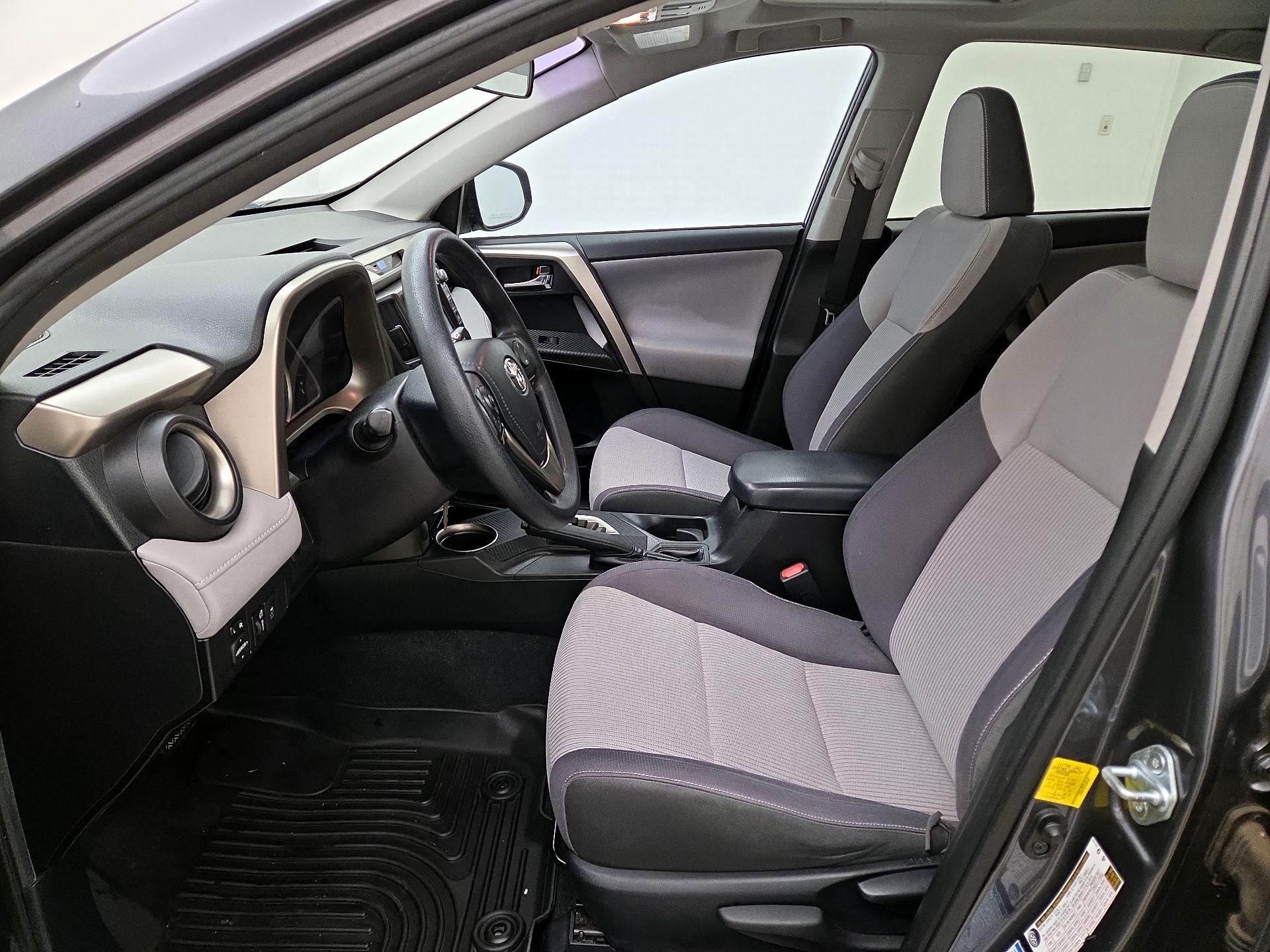 Thumbnail: 2014 Toyota RAV4 - 11