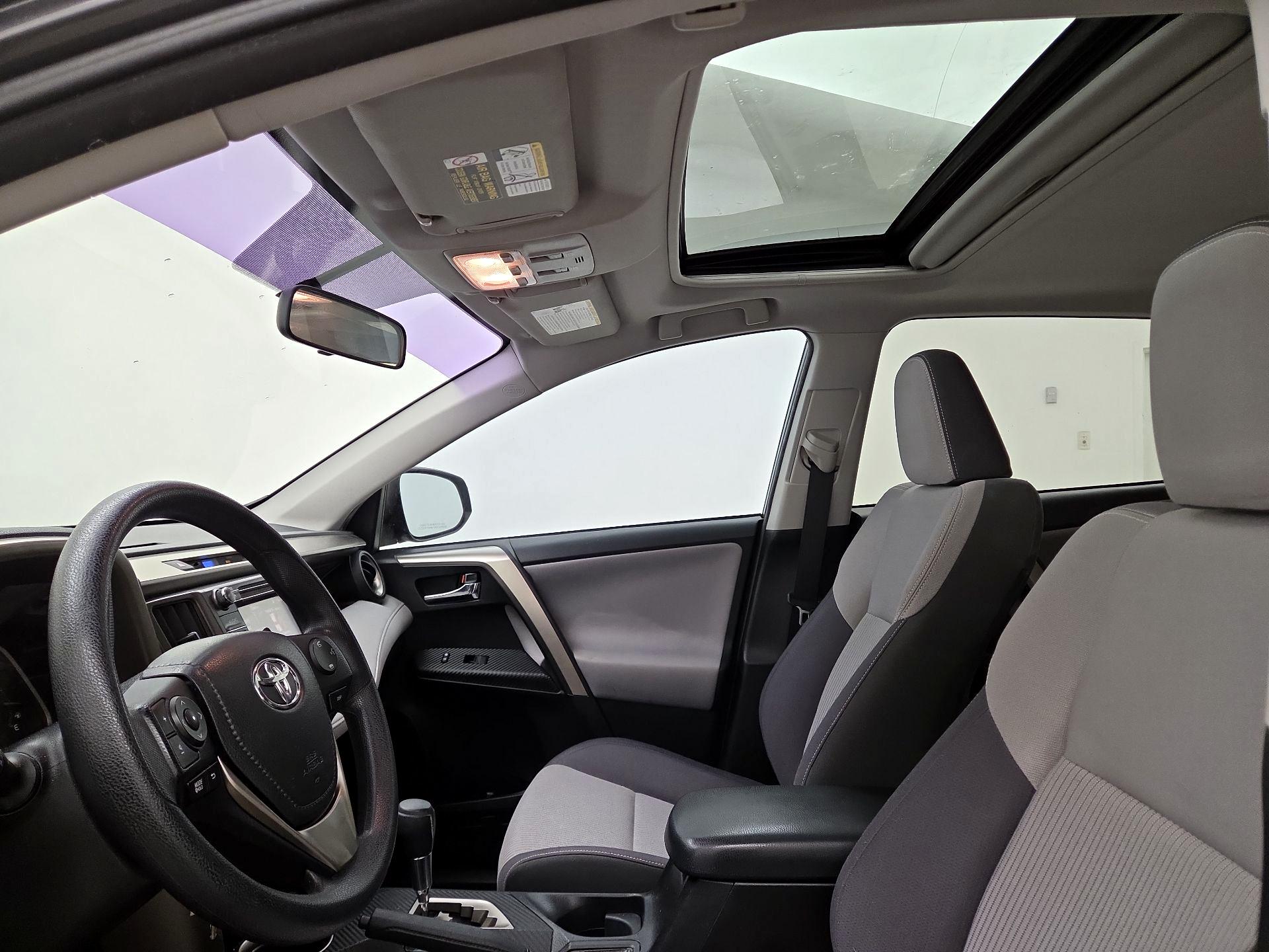 Thumbnail: 2014 Toyota RAV4 - 19