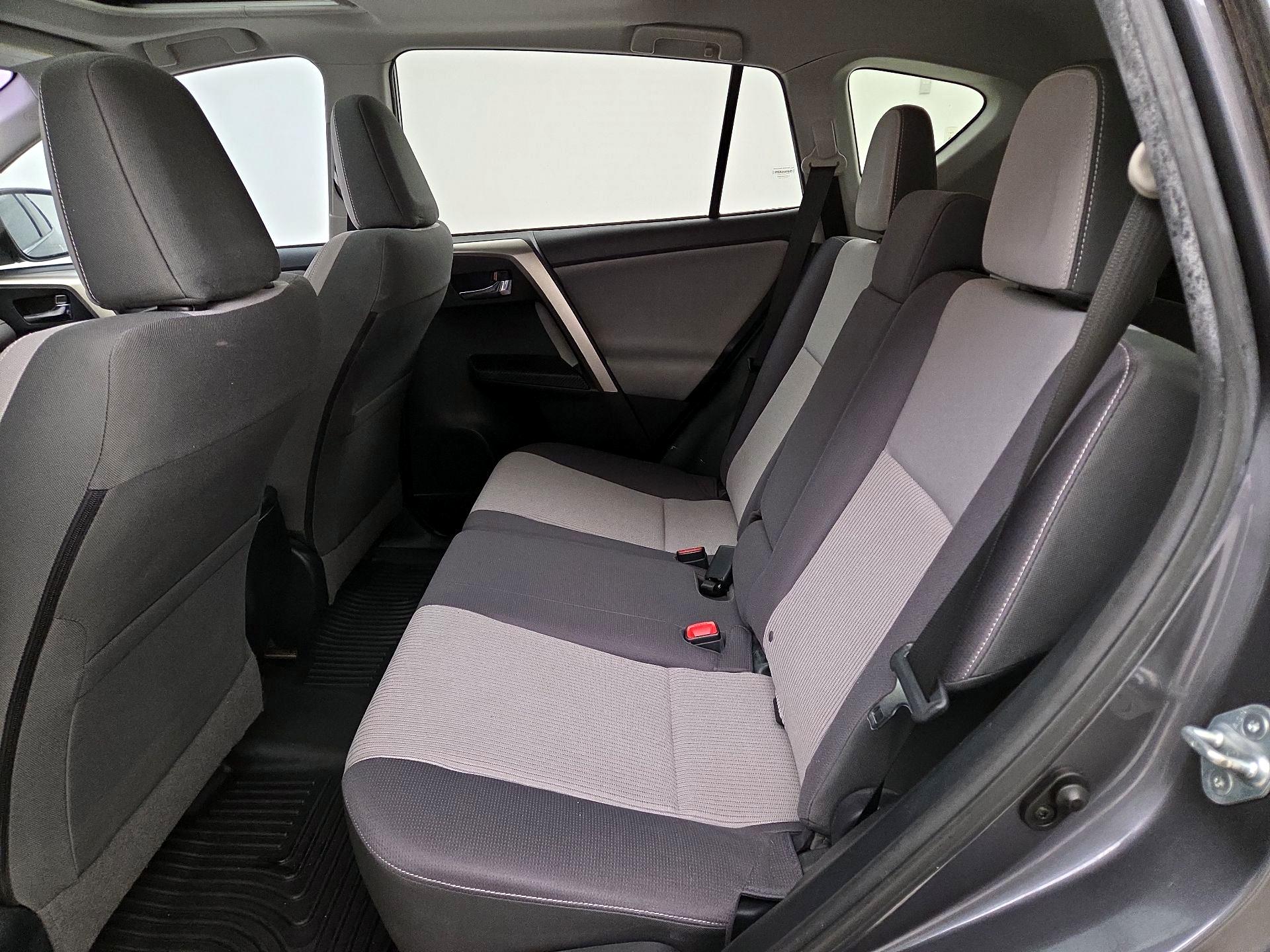 Thumbnail: 2014 Toyota RAV4 - 20