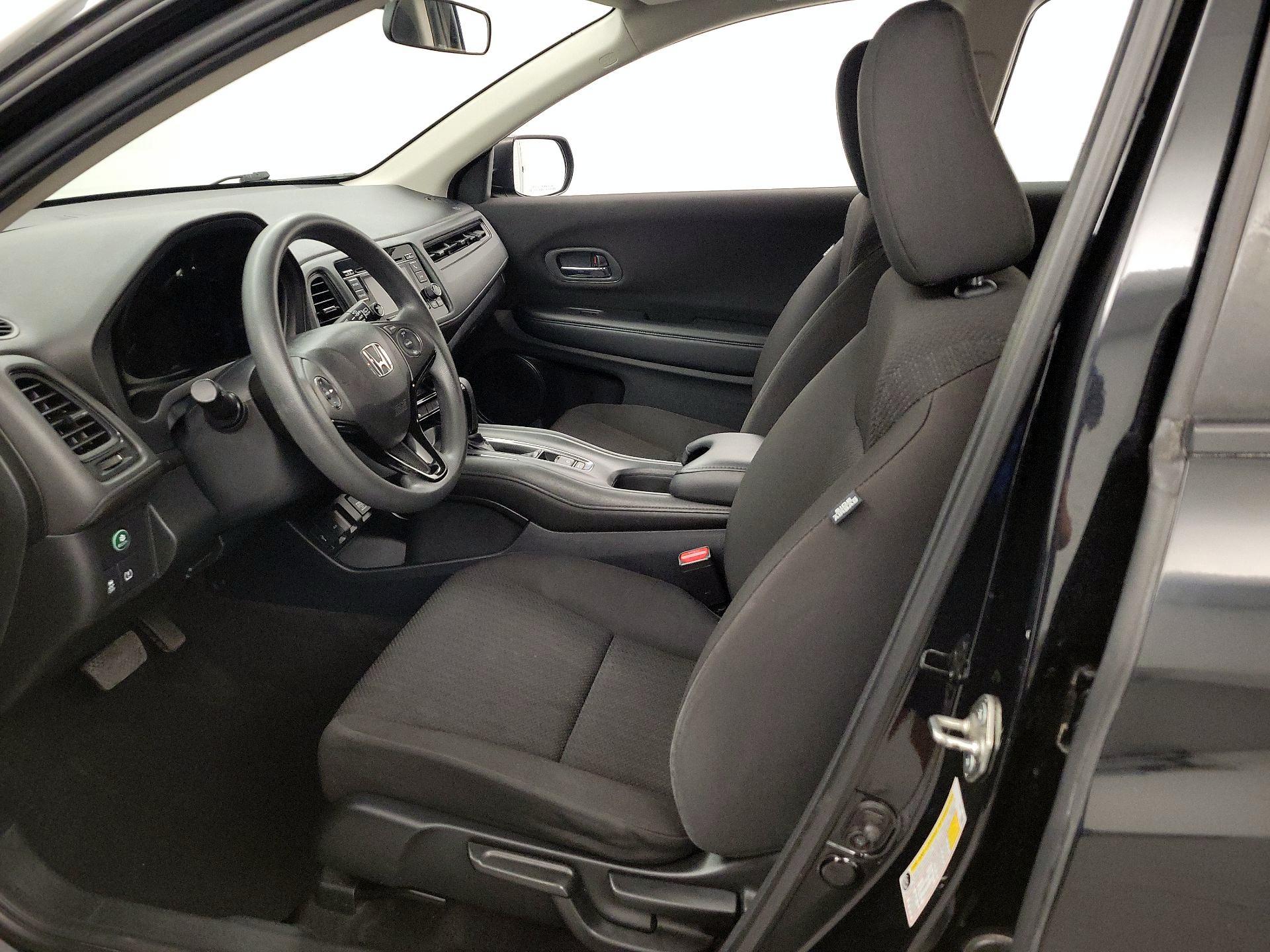 Thumbnail: 2018 Honda HR-V - 11