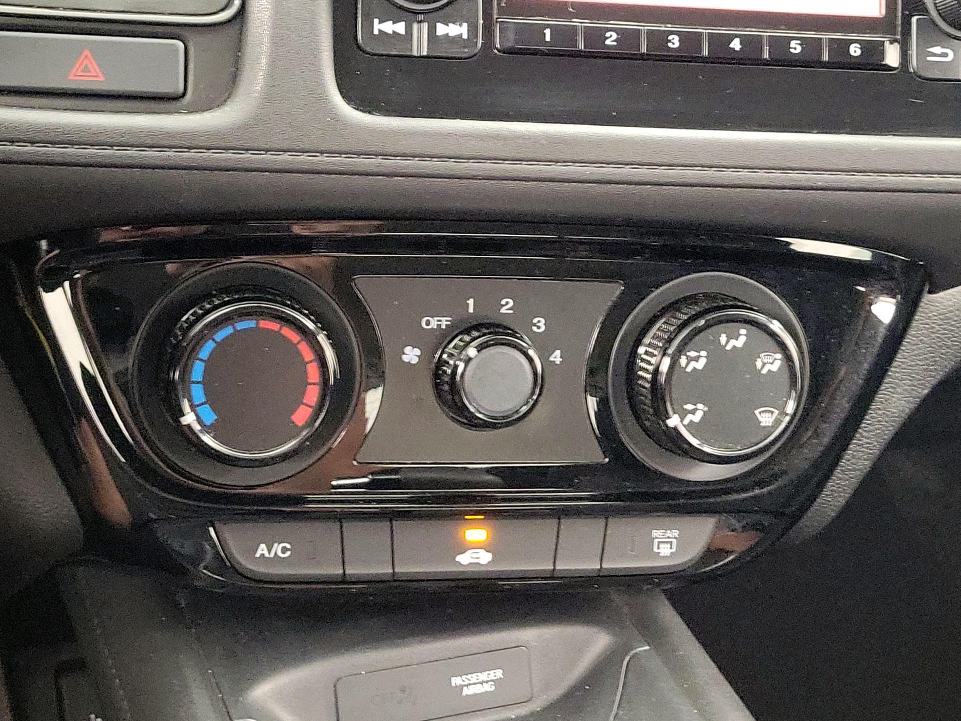 Thumbnail: 2018 Honda HR-V - 16
