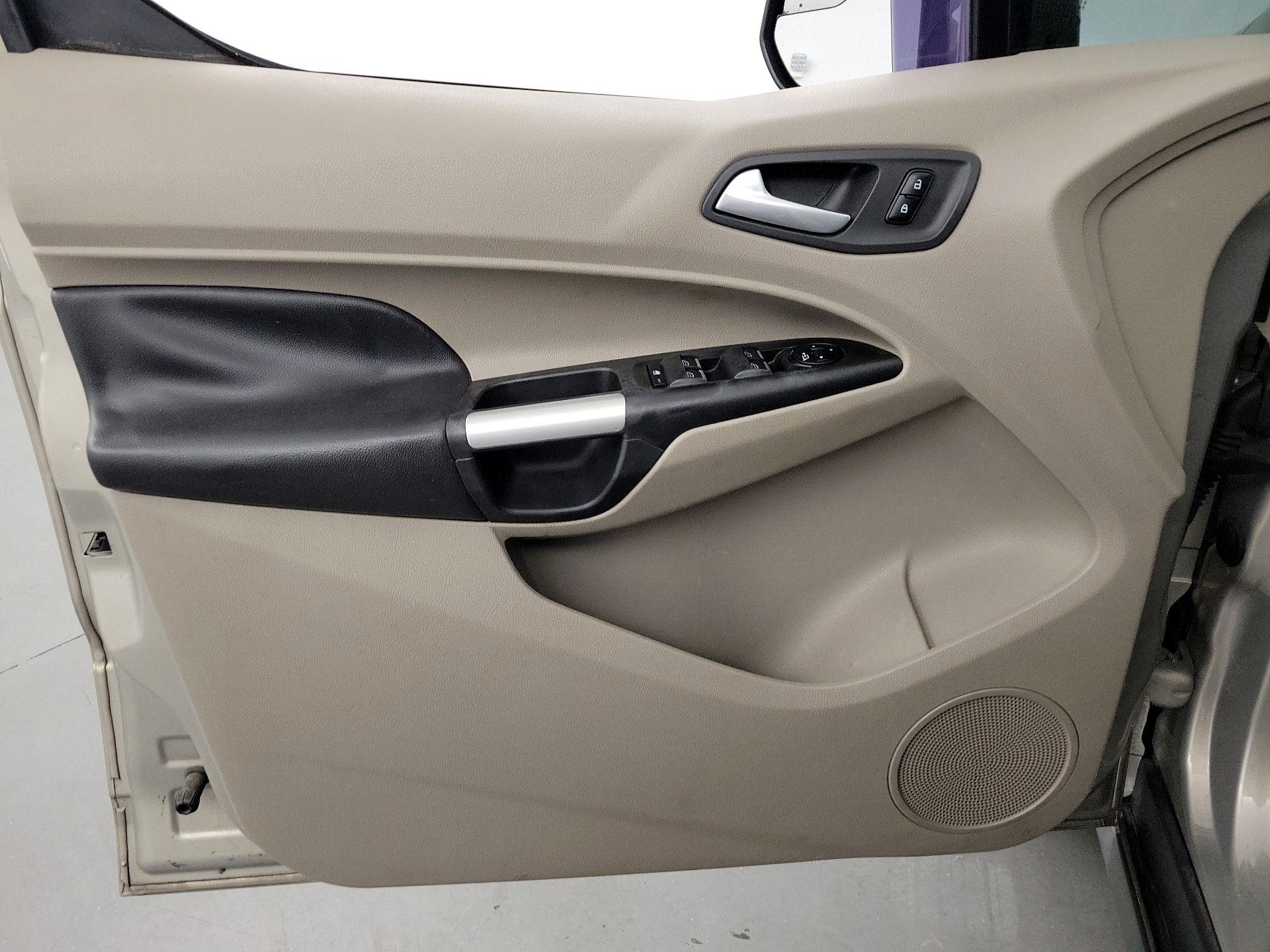 Thumbnail: 2015 Ford Transit Series - 12