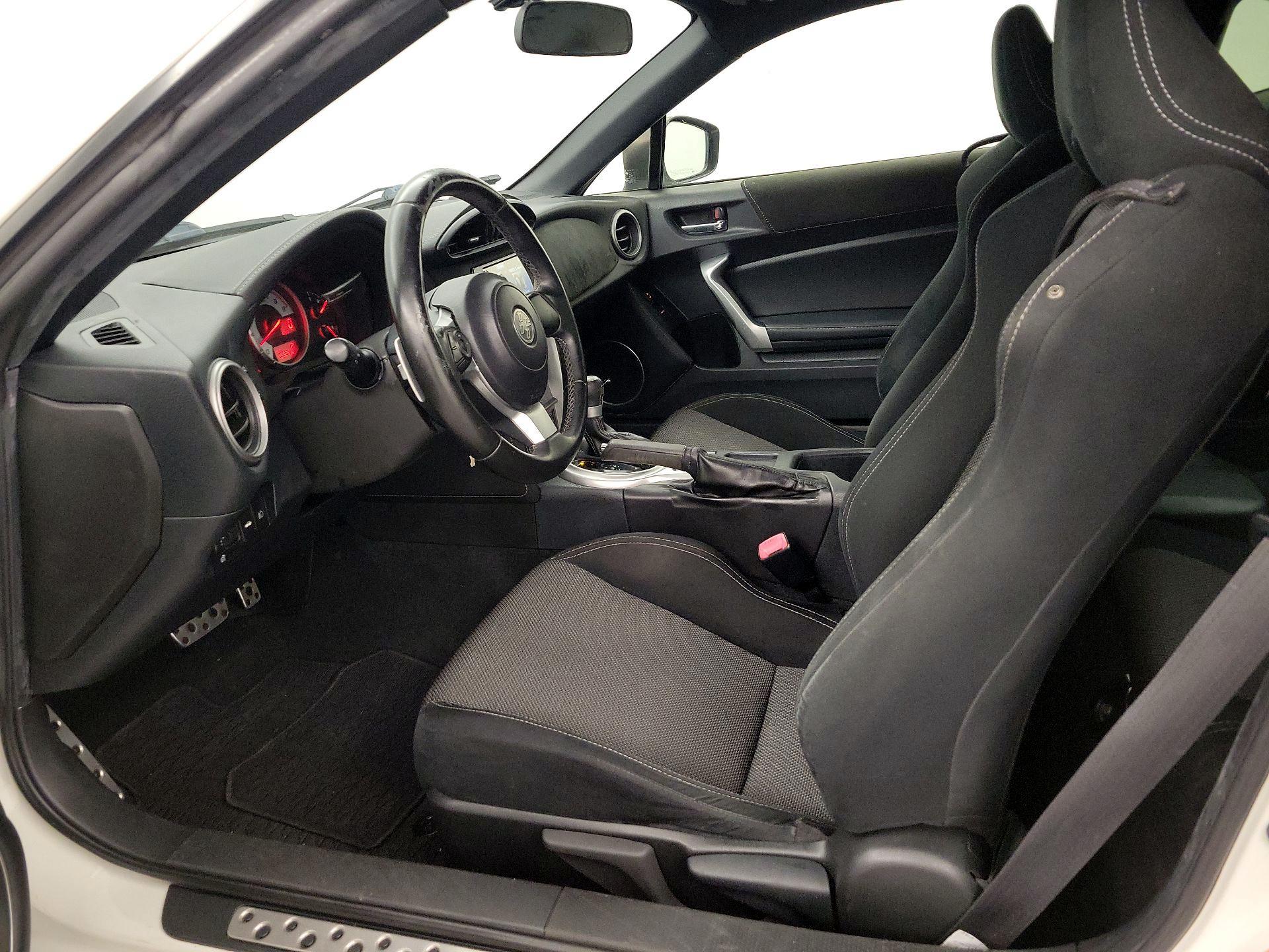 Thumbnail: 2017 Toyota 86 - 11