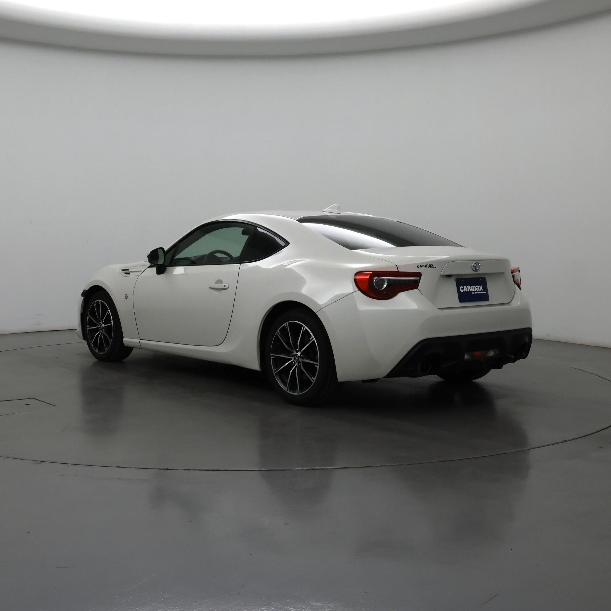 Thumbnail: 2017 Toyota 86 - 2