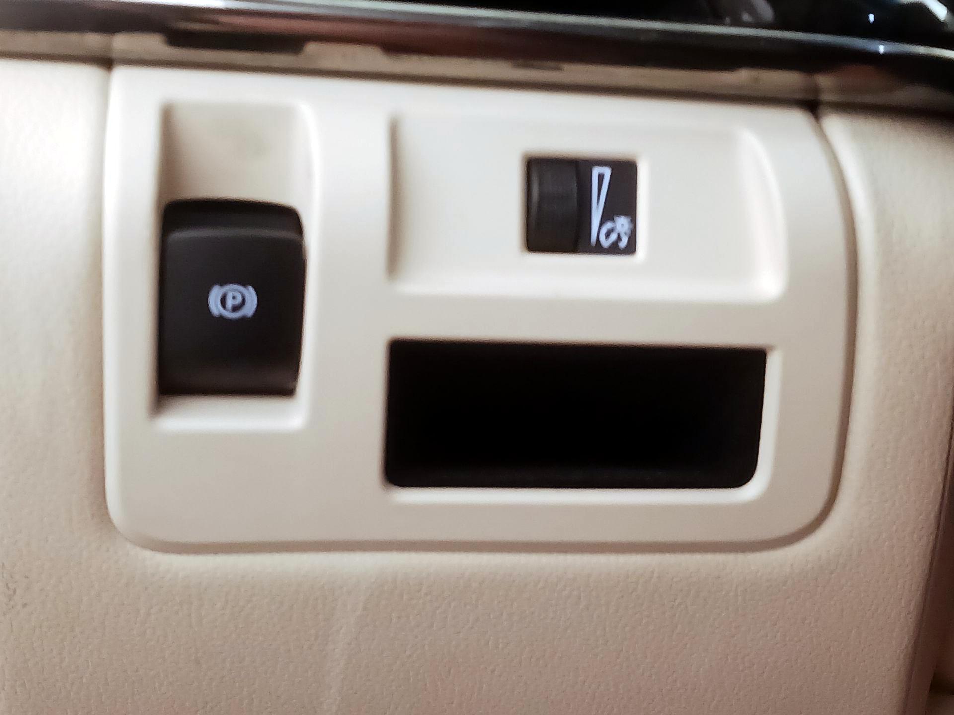 Thumbnail: 2019 Cadillac CTS - 13