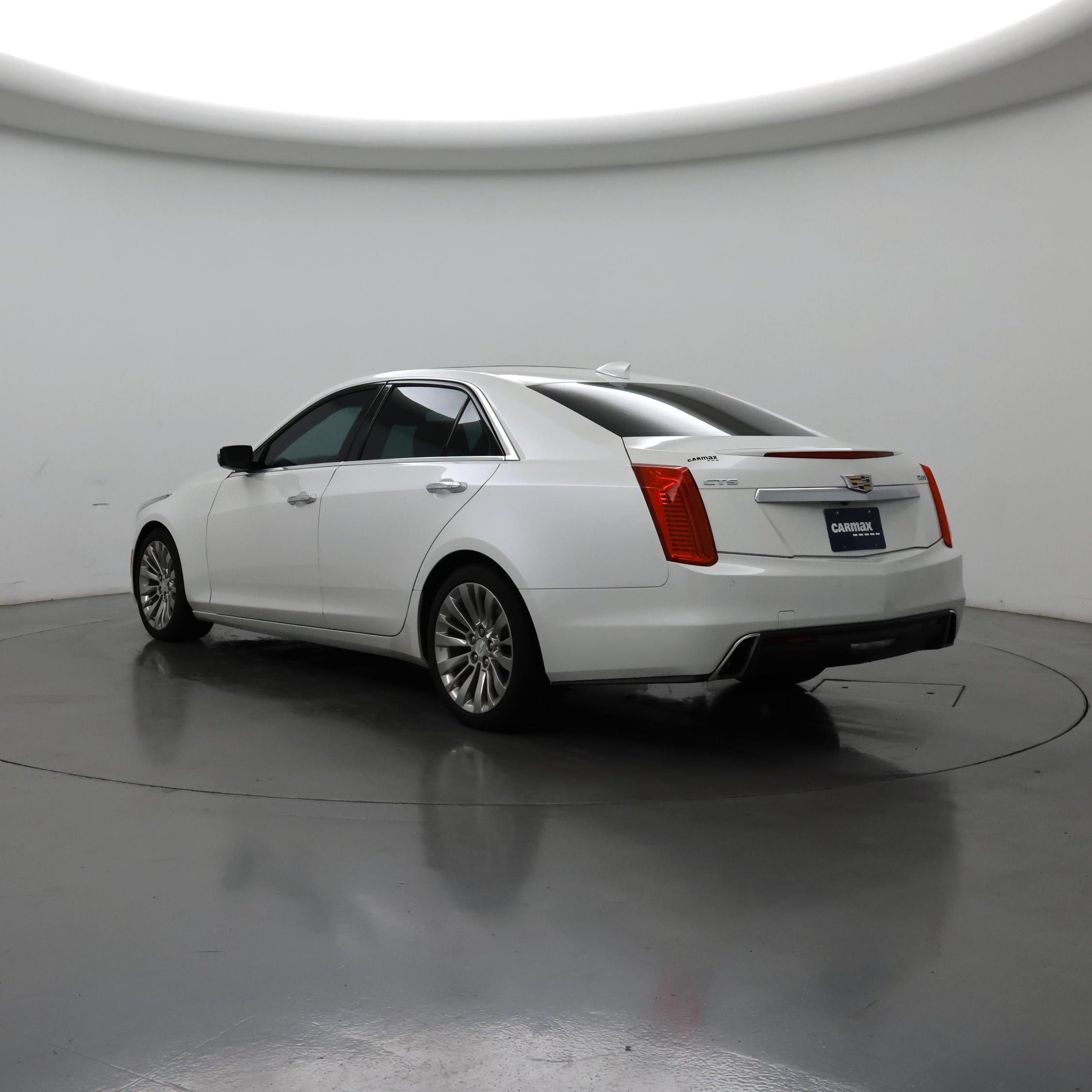 Thumbnail: 2019 Cadillac CTS - 2