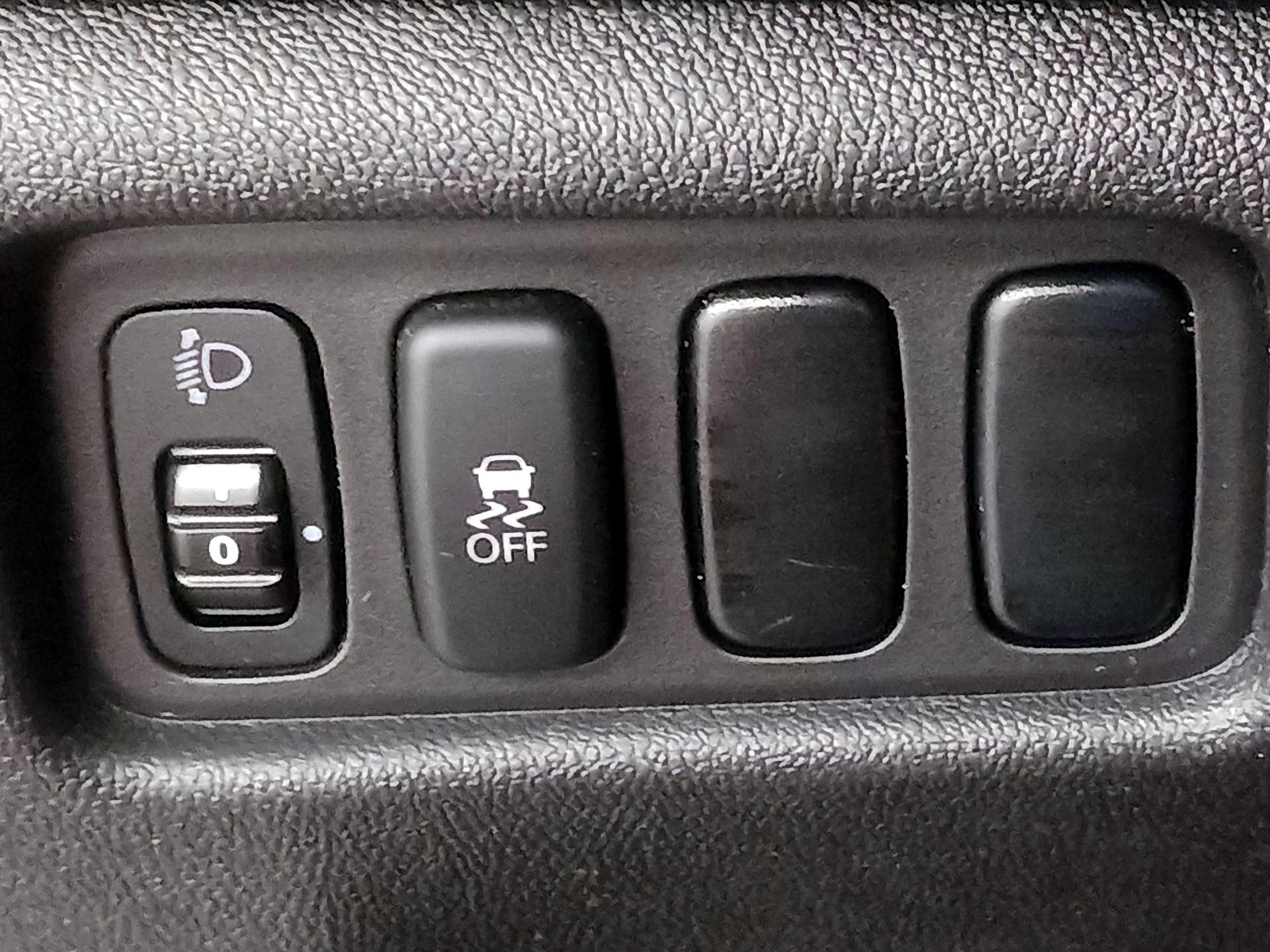 Thumbnail: 2015 Mitsubishi Outlander Sport - 13