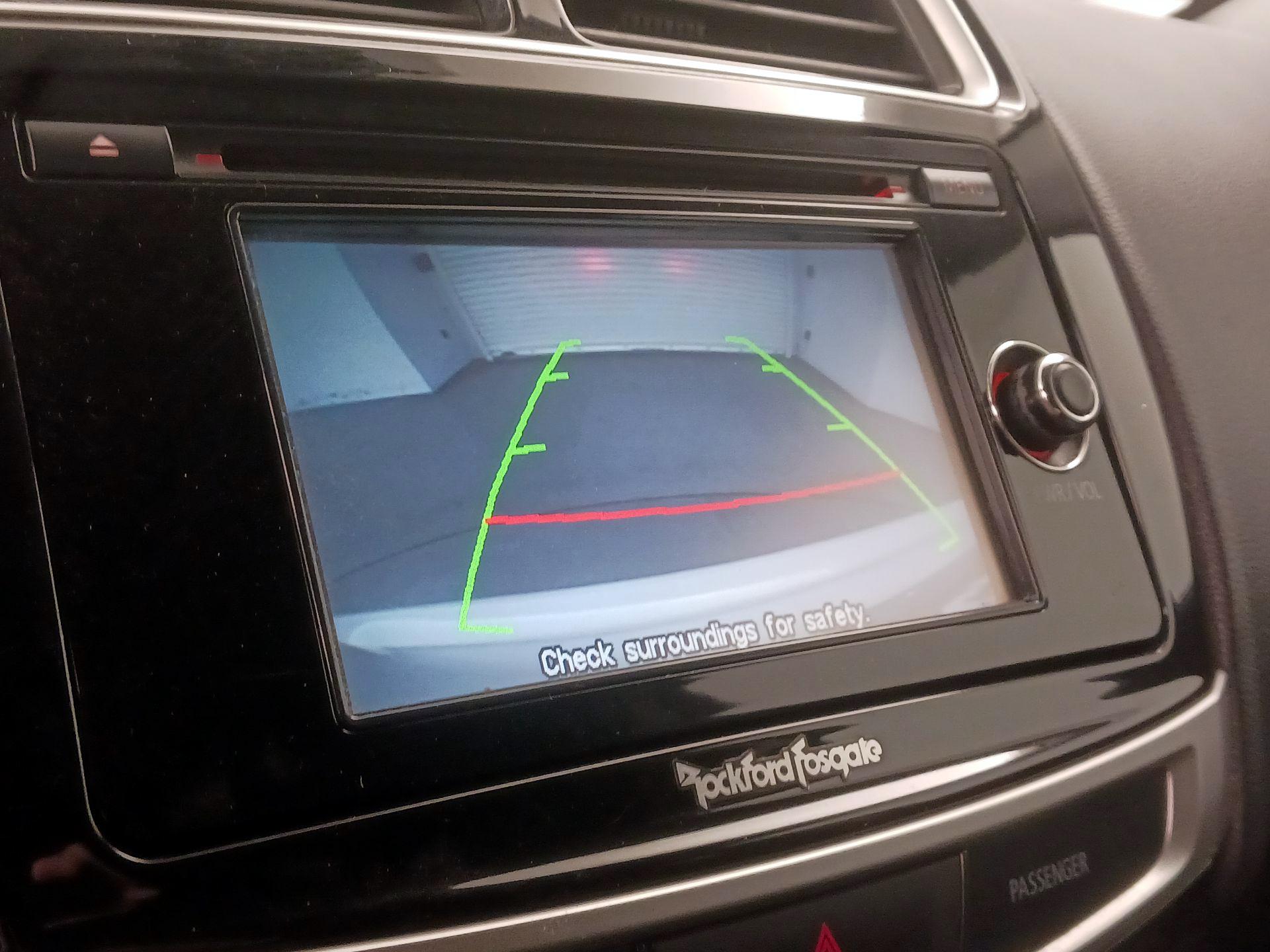 Thumbnail: 2015 Mitsubishi Outlander Sport - 14
