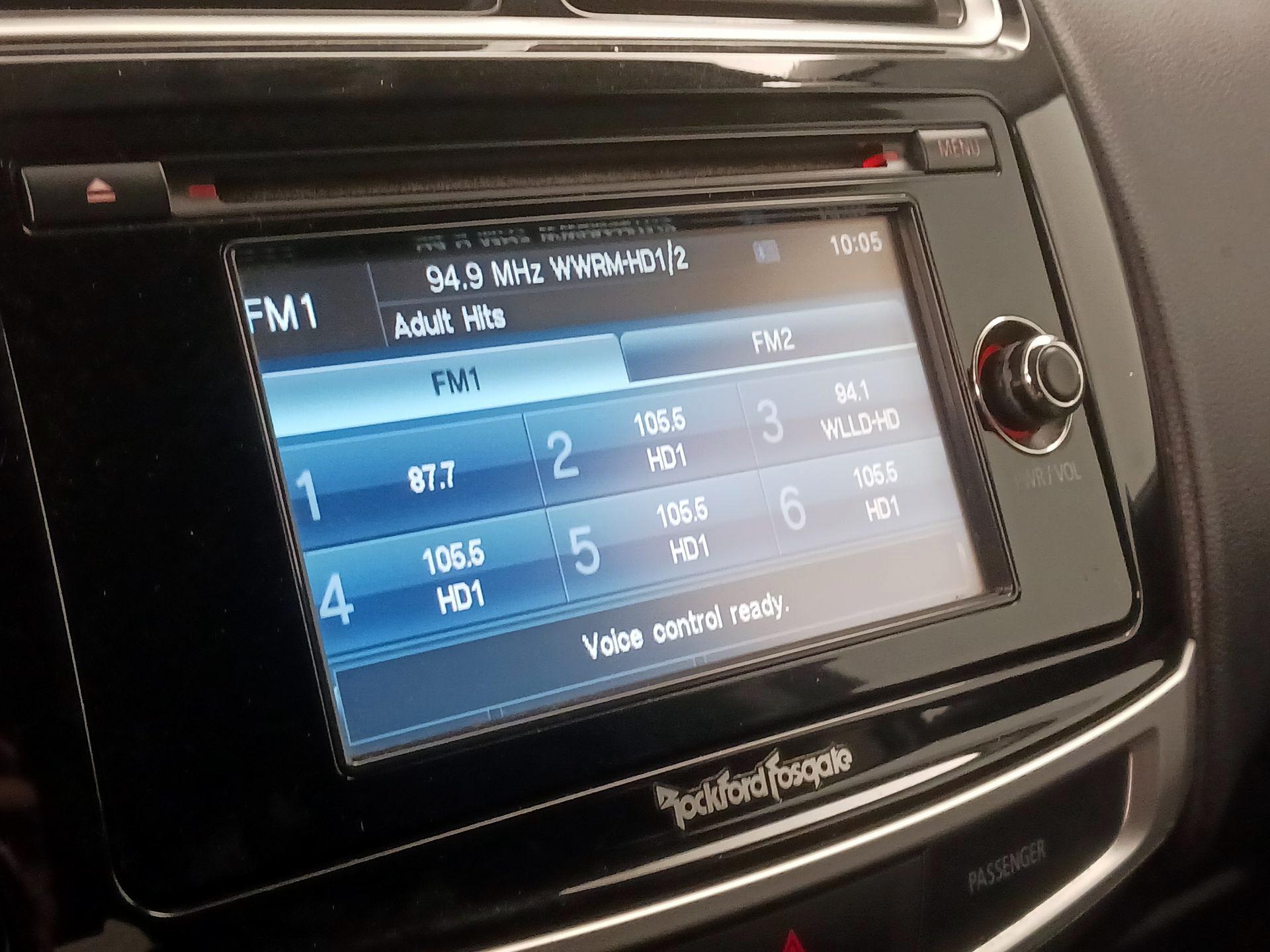 Thumbnail: 2015 Mitsubishi Outlander Sport - 15