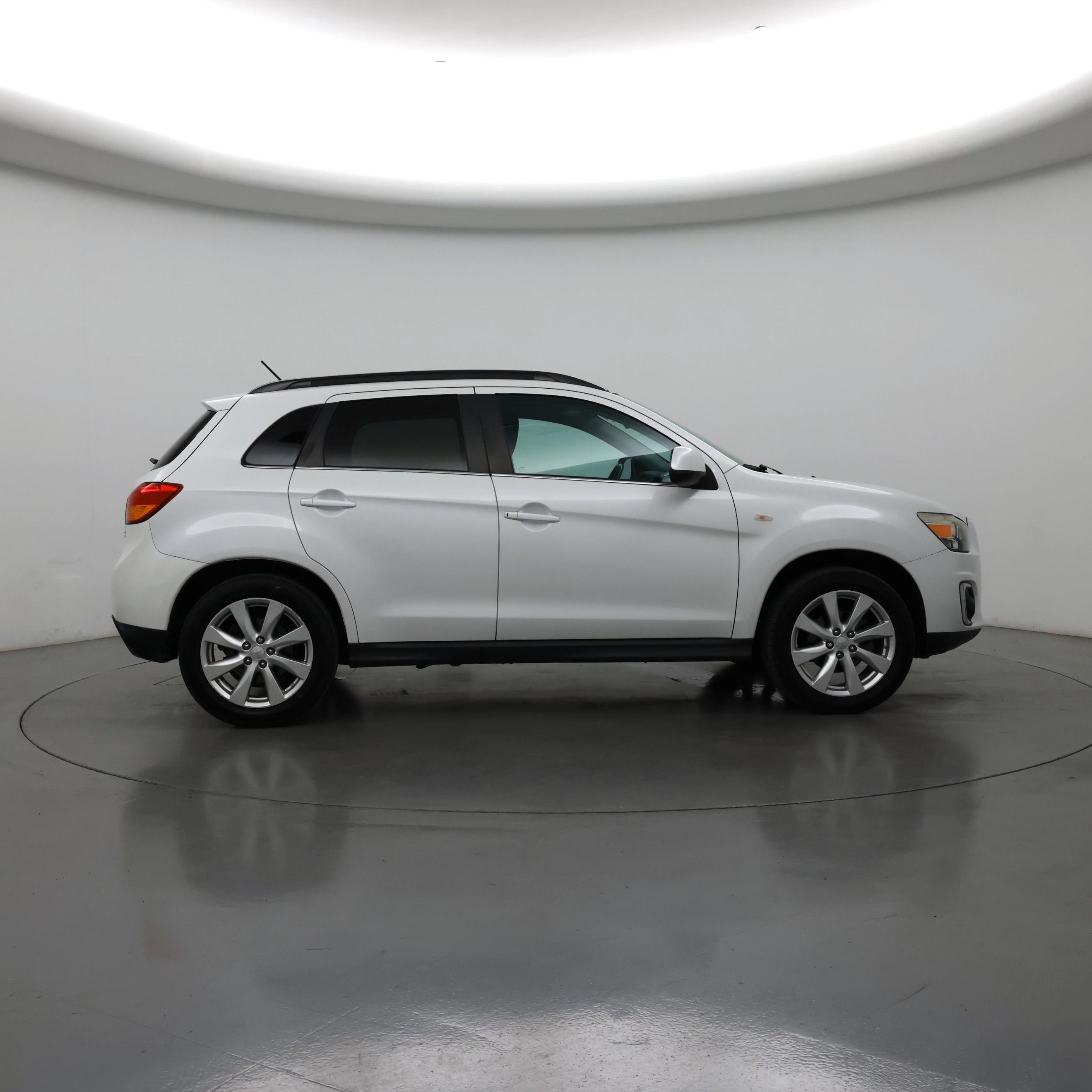 Thumbnail: 2015 Mitsubishi Outlander Sport - 7