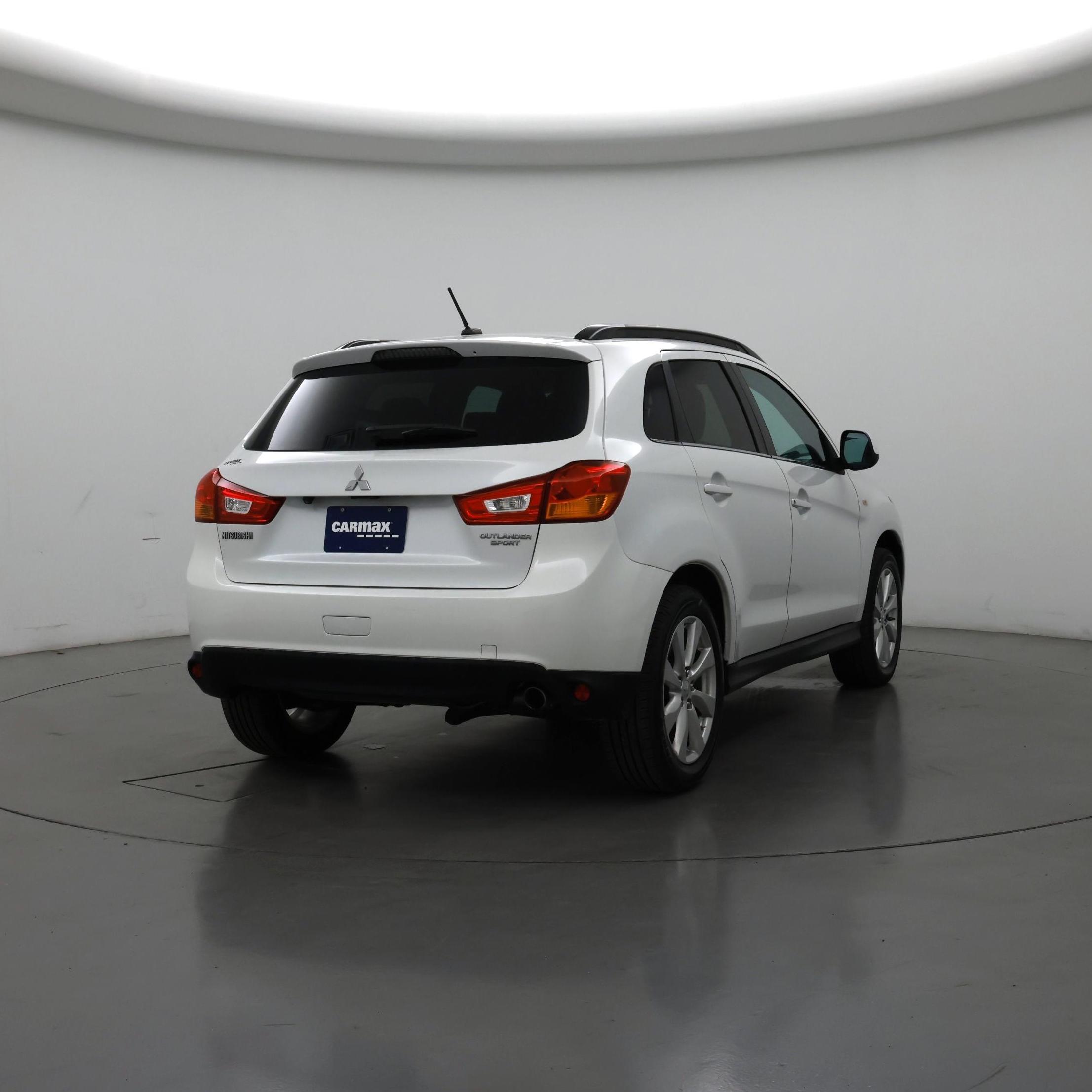 Thumbnail: 2015 Mitsubishi Outlander Sport - 8