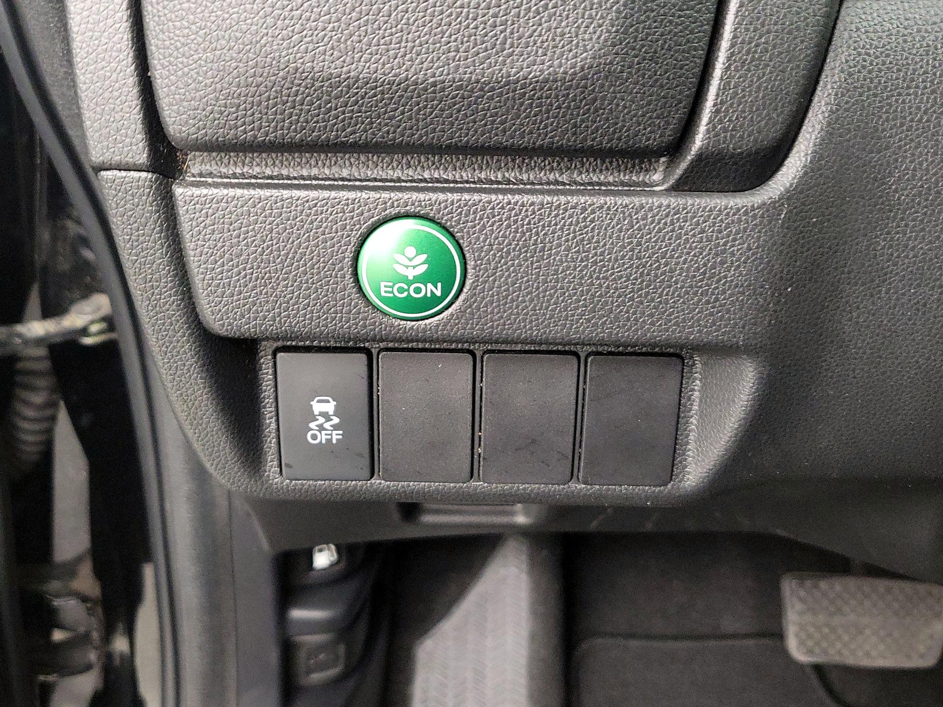 Thumbnail: 2015 Honda Fit - 13