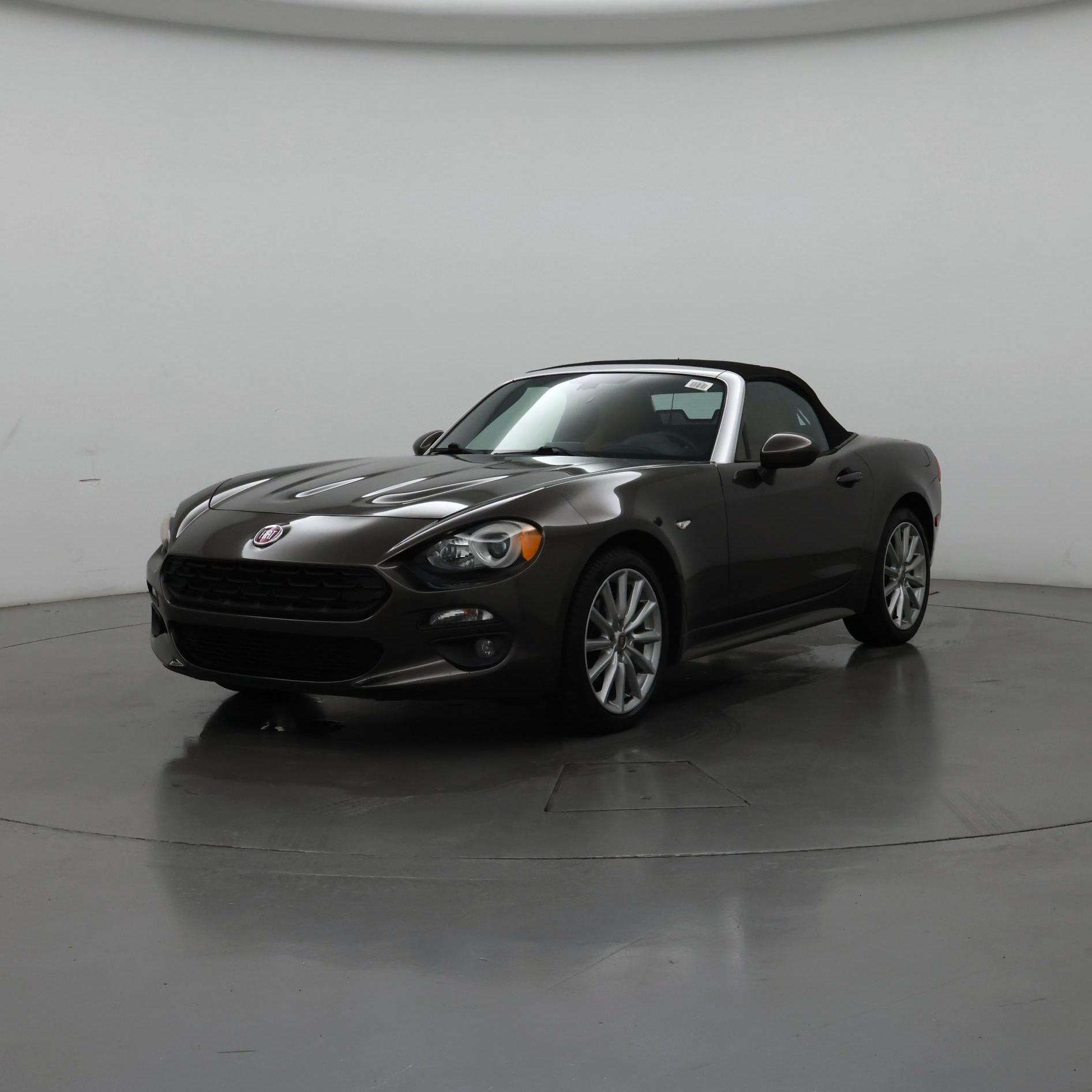 Thumbnail: 2017 Fiat 124 Spider - 4