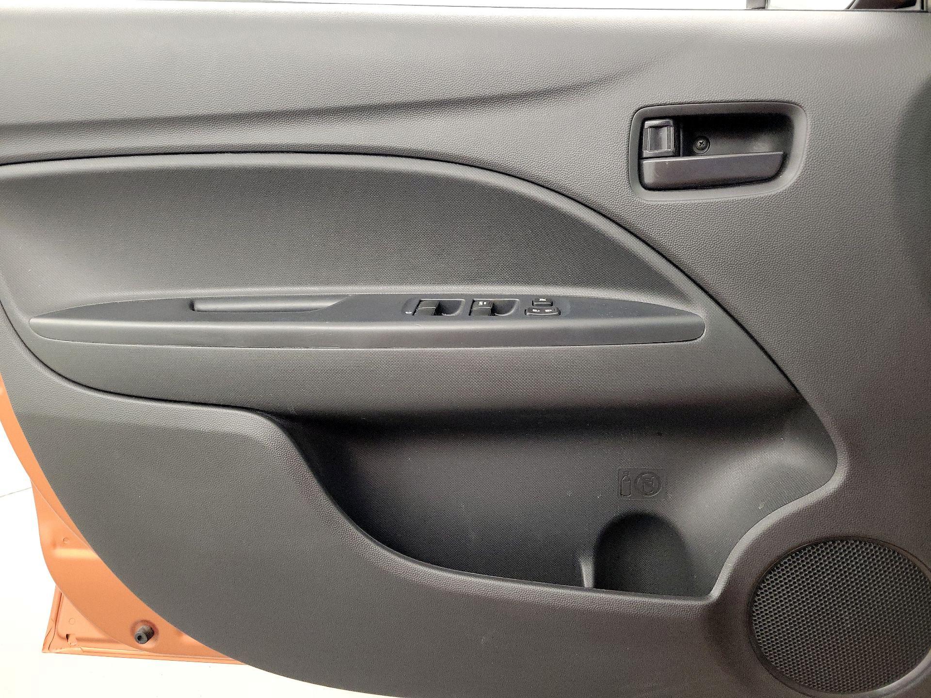 Thumbnail: 2019 Mitsubishi Mirage - 12