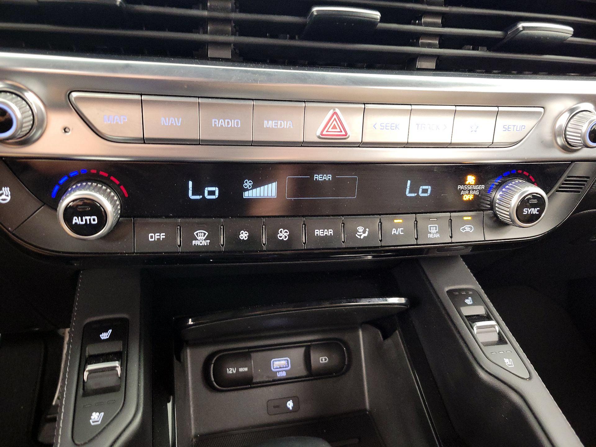 Thumbnail: 2021 Kia Telluride - 17