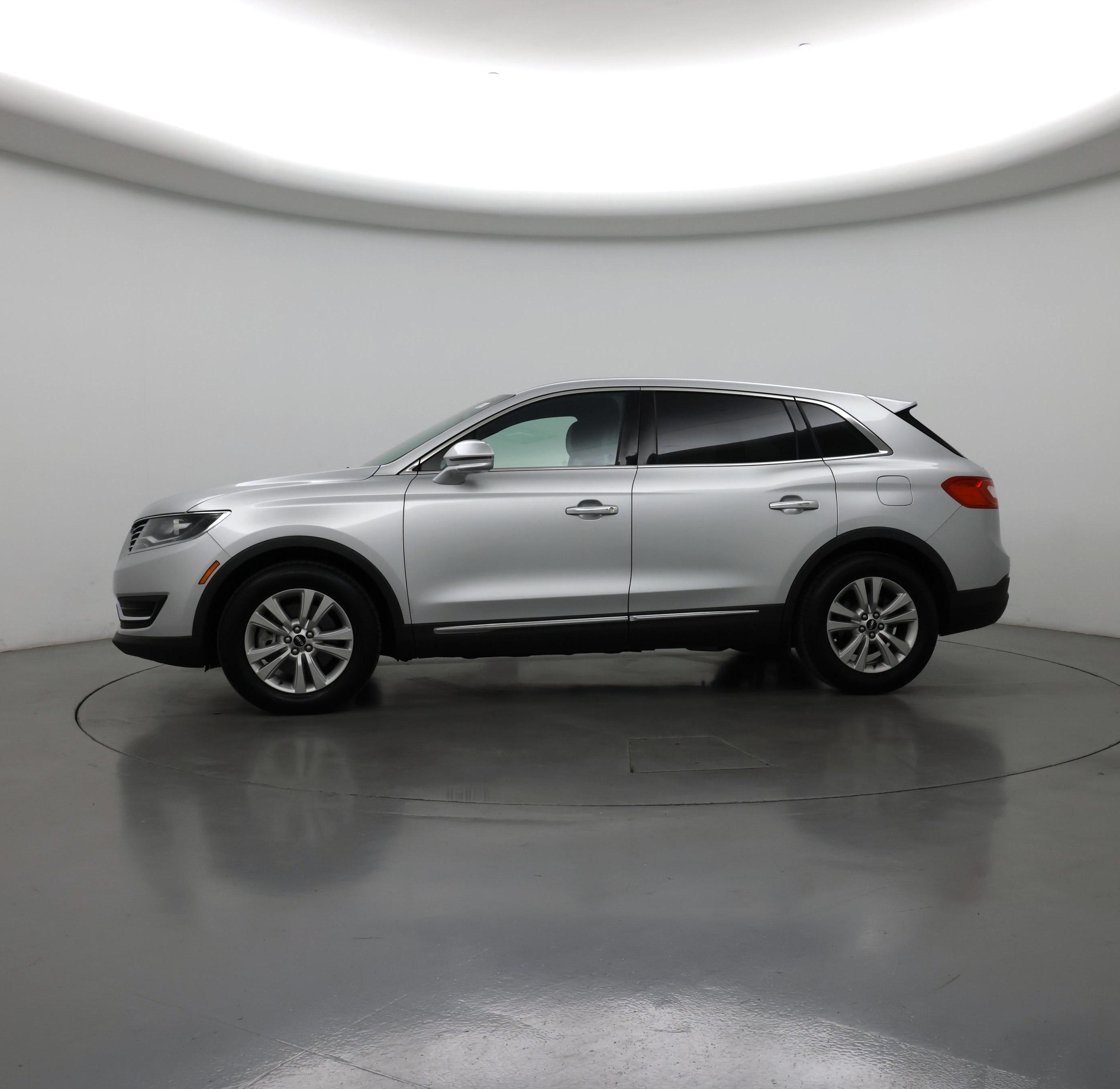 Thumbnail: 2018 Lincoln MKX - 3