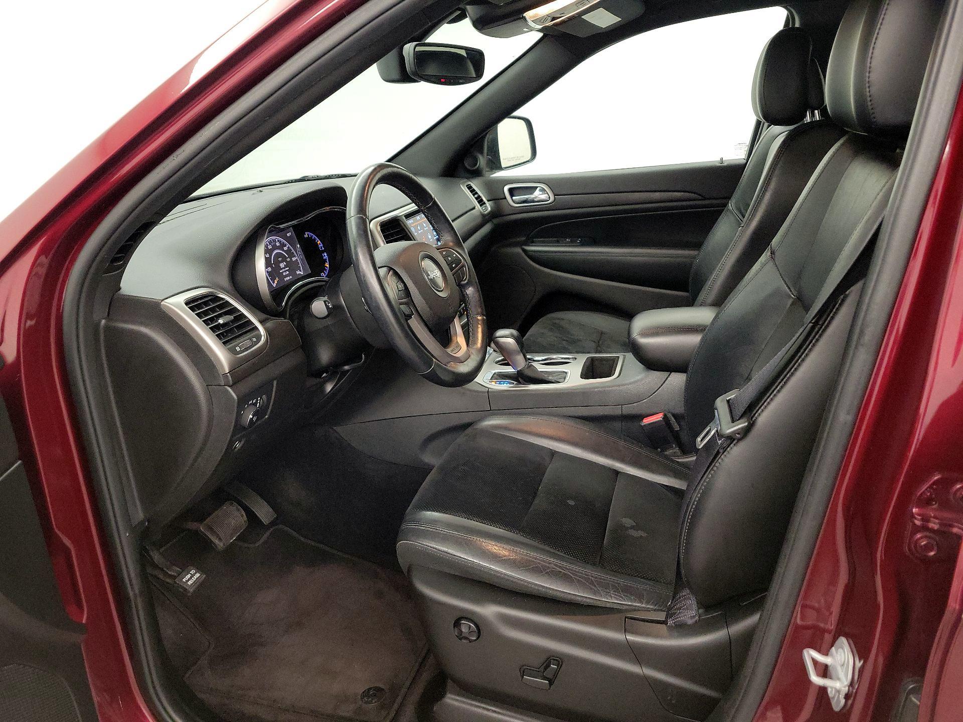 Thumbnail: 2018 Jeep Grand Cherokee - 11