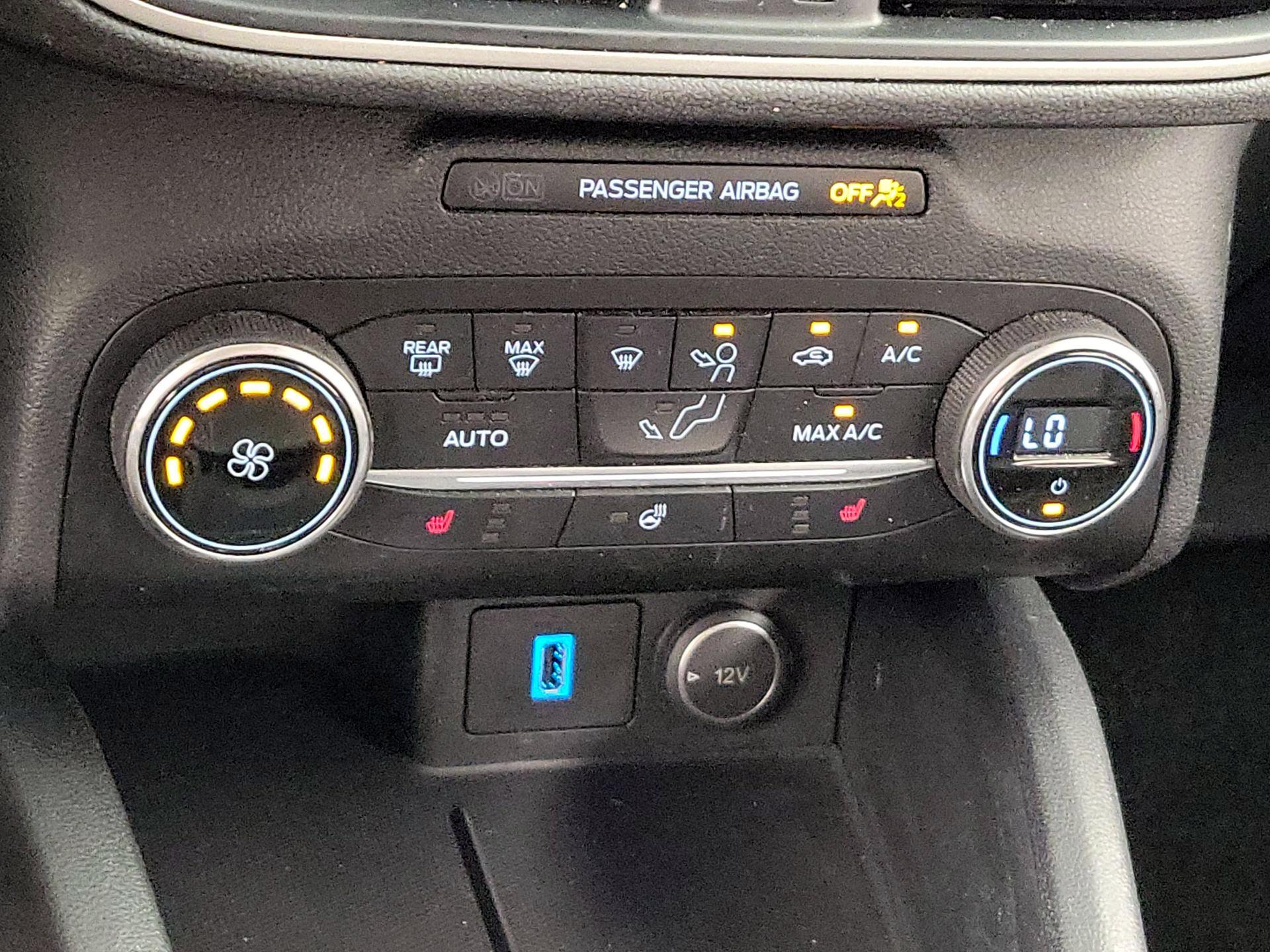 Thumbnail: 2020 Ford Escape - 17