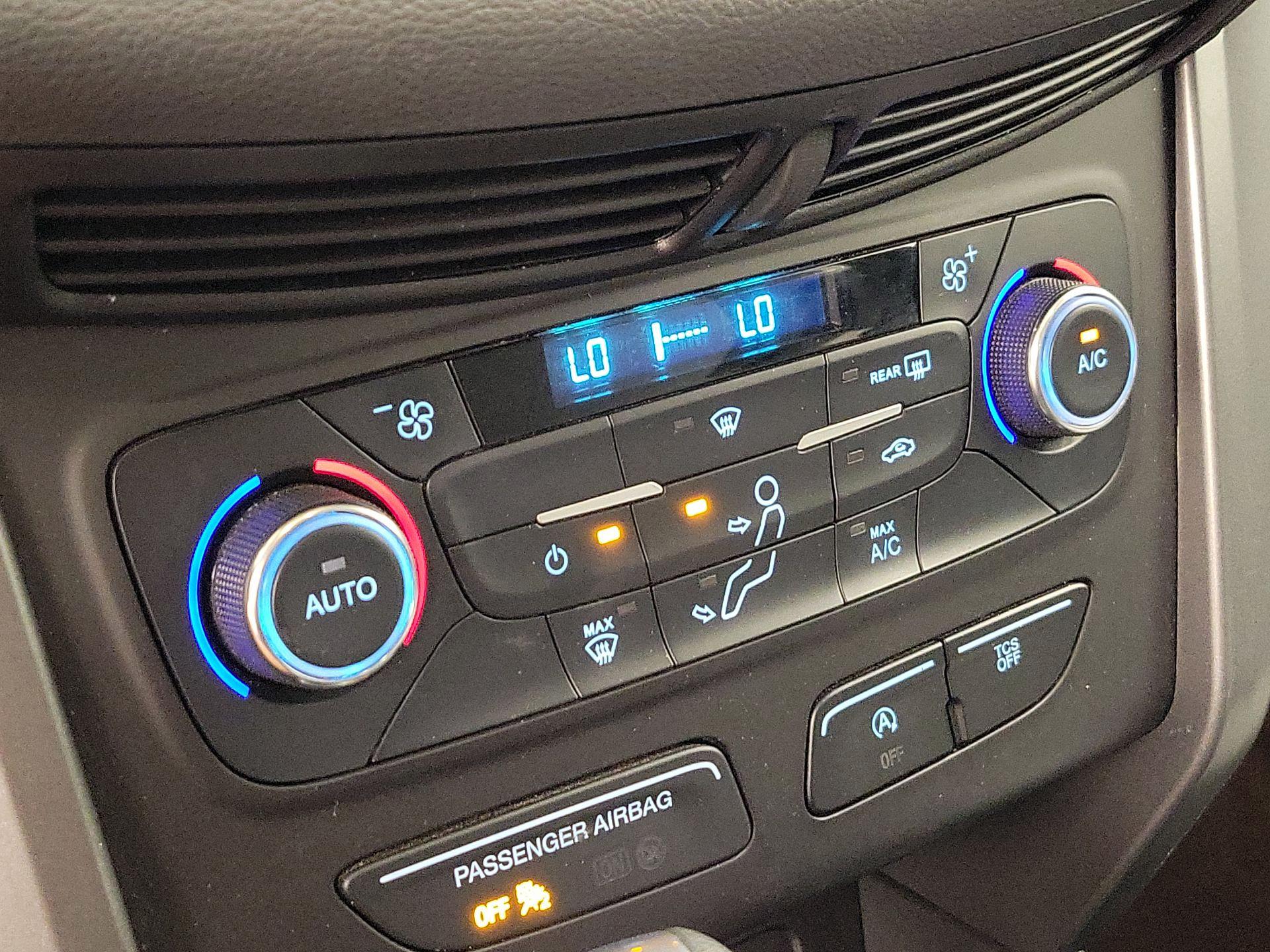 Thumbnail: 2017 Ford Escape - 16