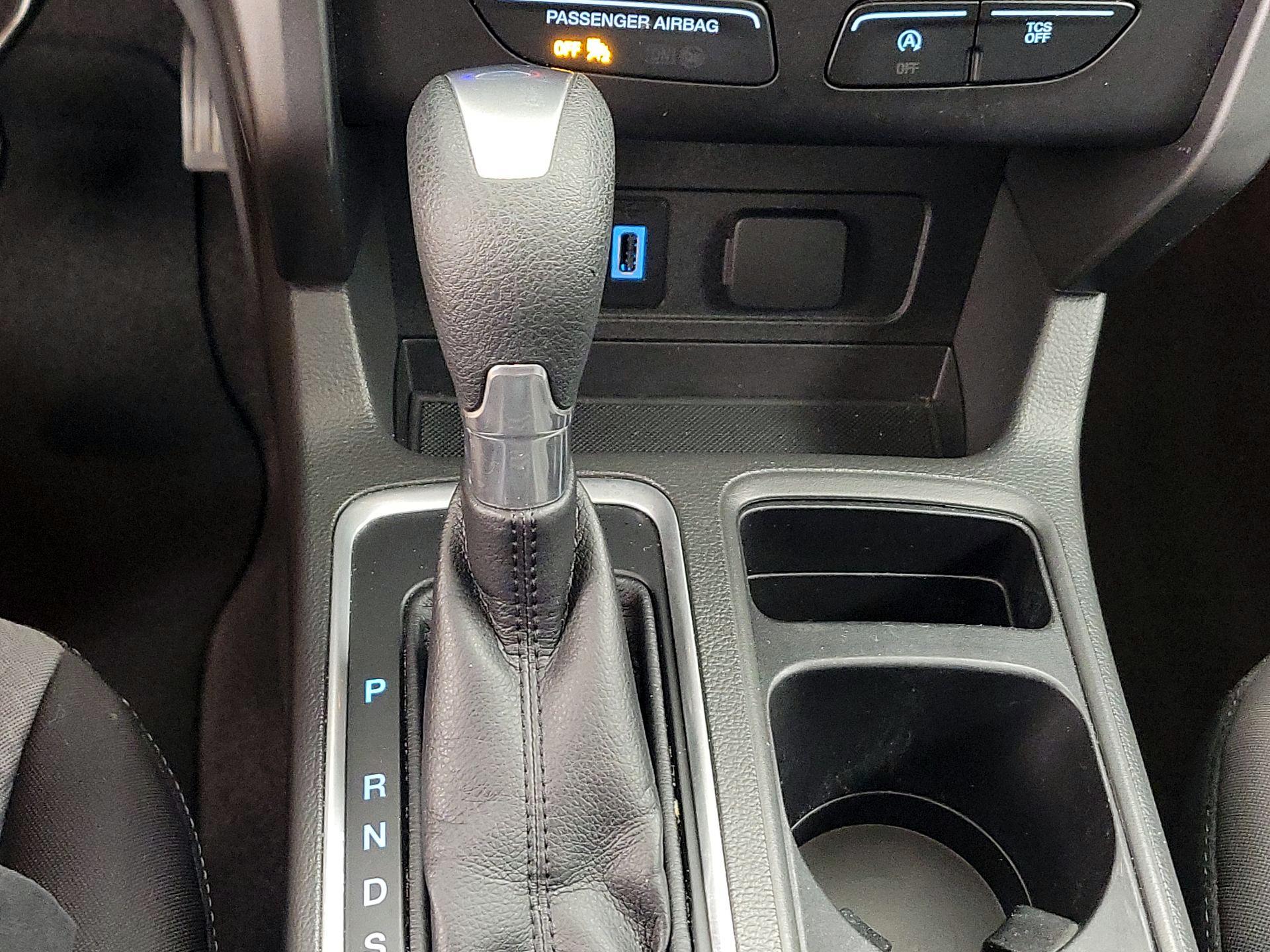 Thumbnail: 2017 Ford Escape - 17