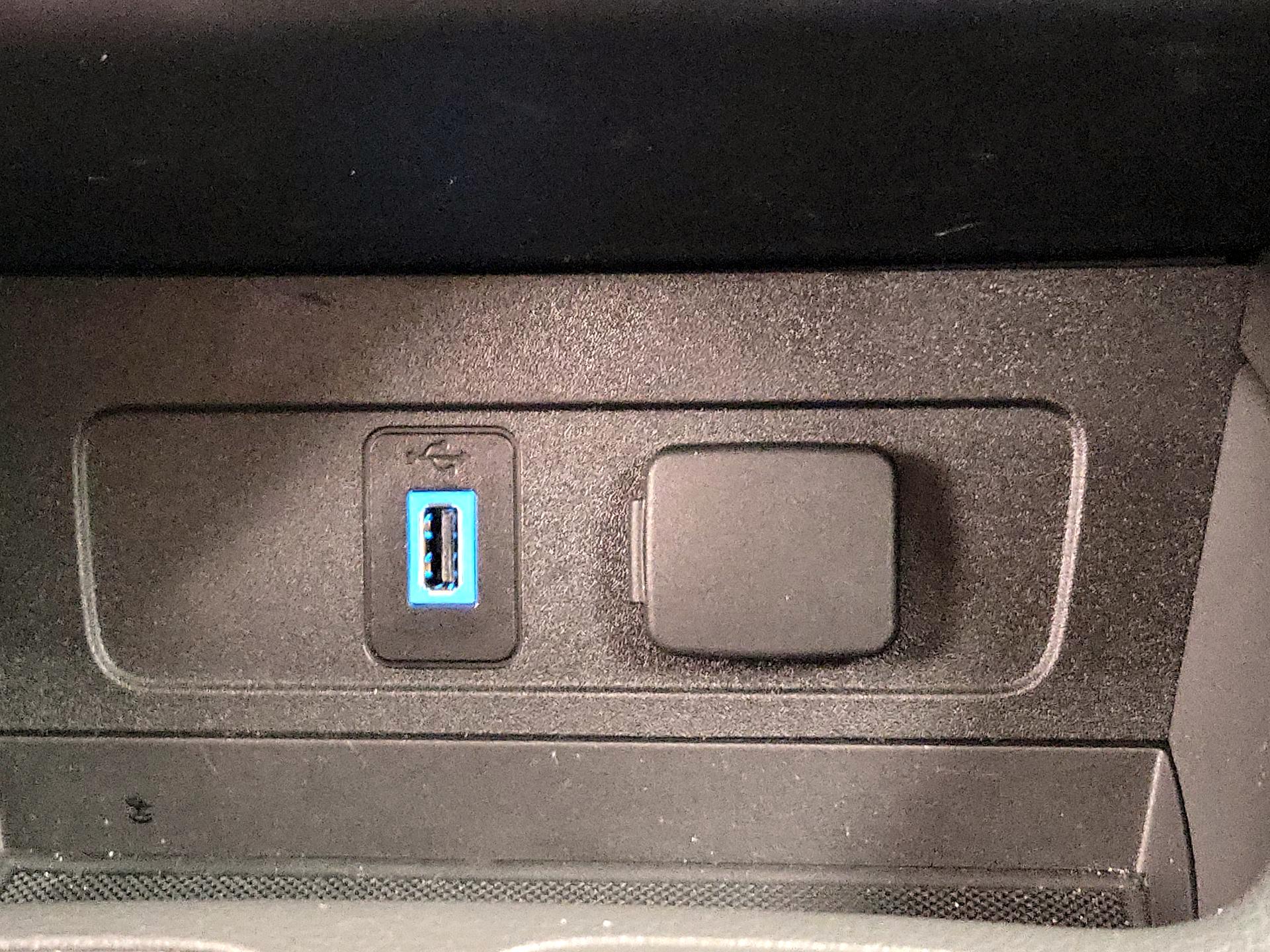 Thumbnail: 2017 Ford Escape - 18