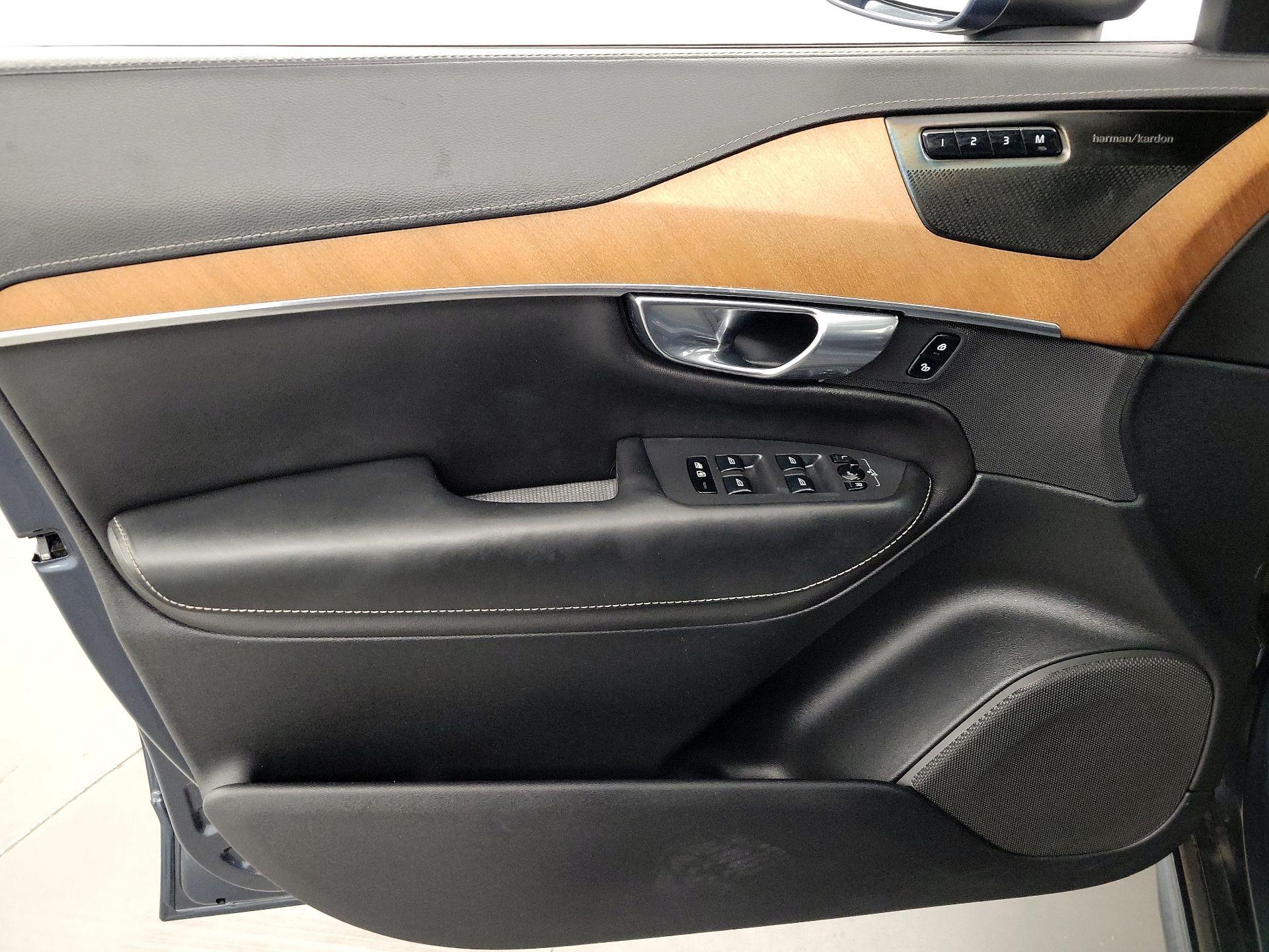 Thumbnail: 2020 Volvo XC90 - 12
