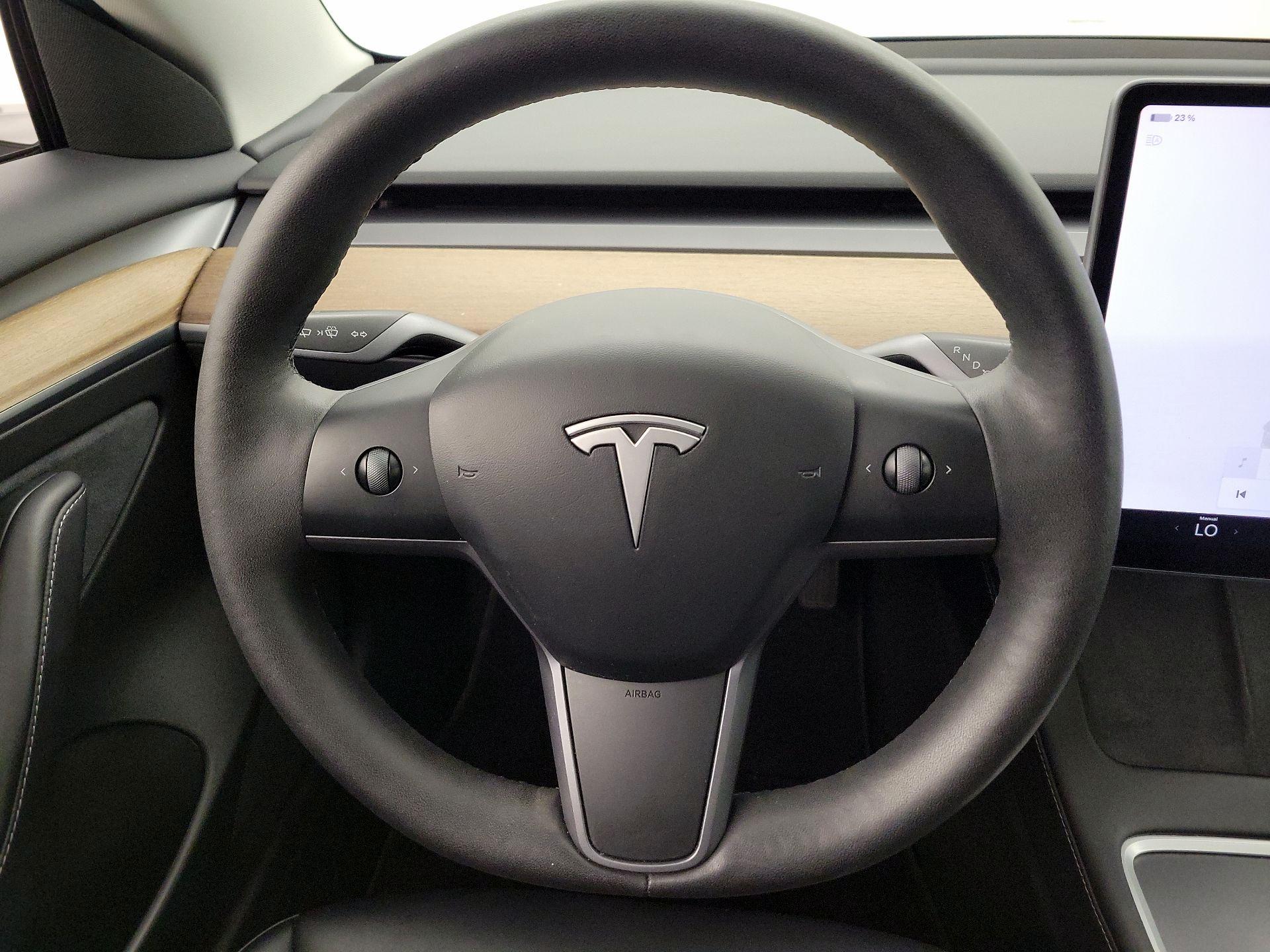 Thumbnail: 2023 Tesla Model 3 - 10