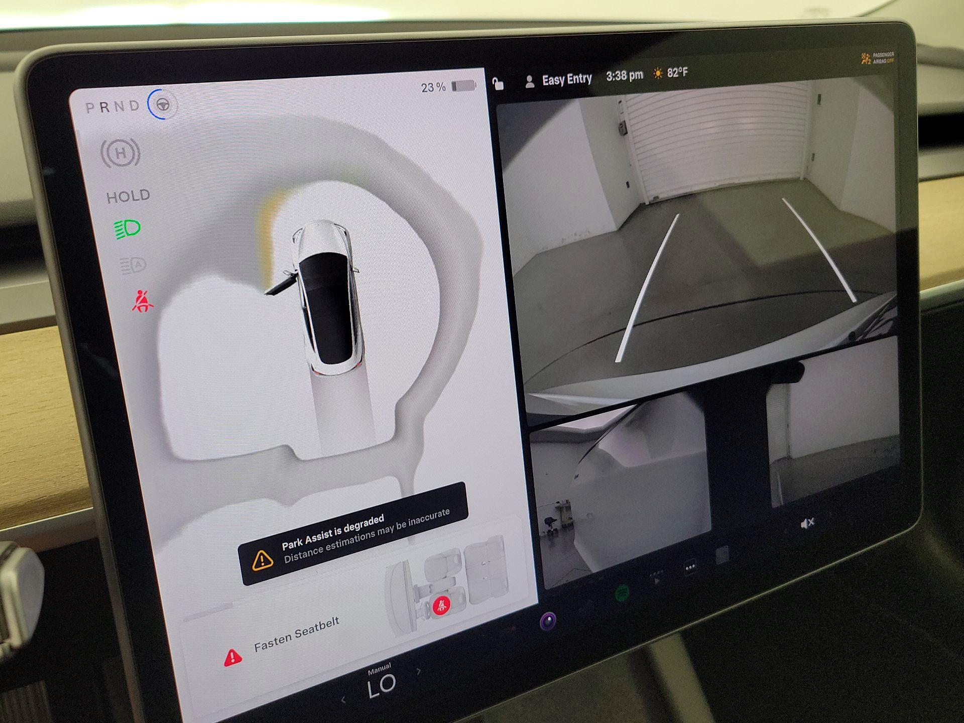 Thumbnail: 2023 Tesla Model 3 - 15