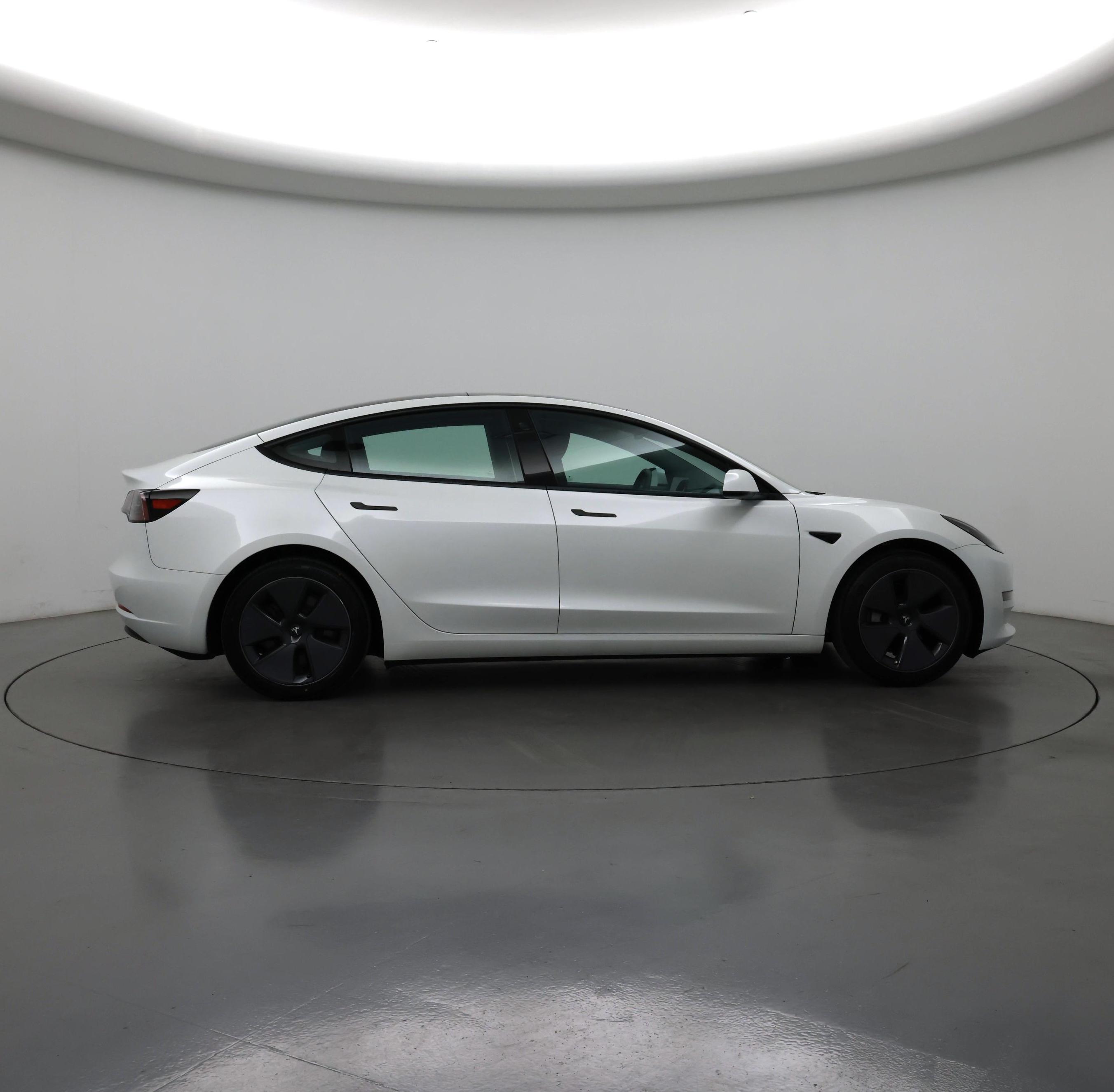 Thumbnail: 2023 Tesla Model 3 - 7
