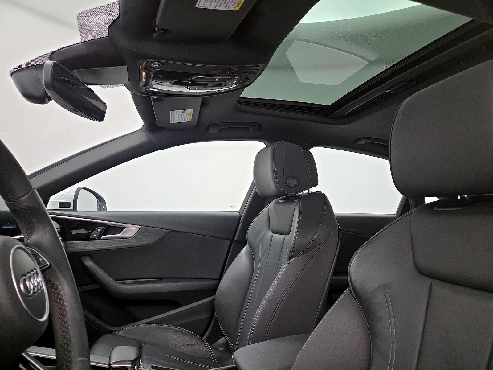 Sunroof(s) & Overhead Airbags