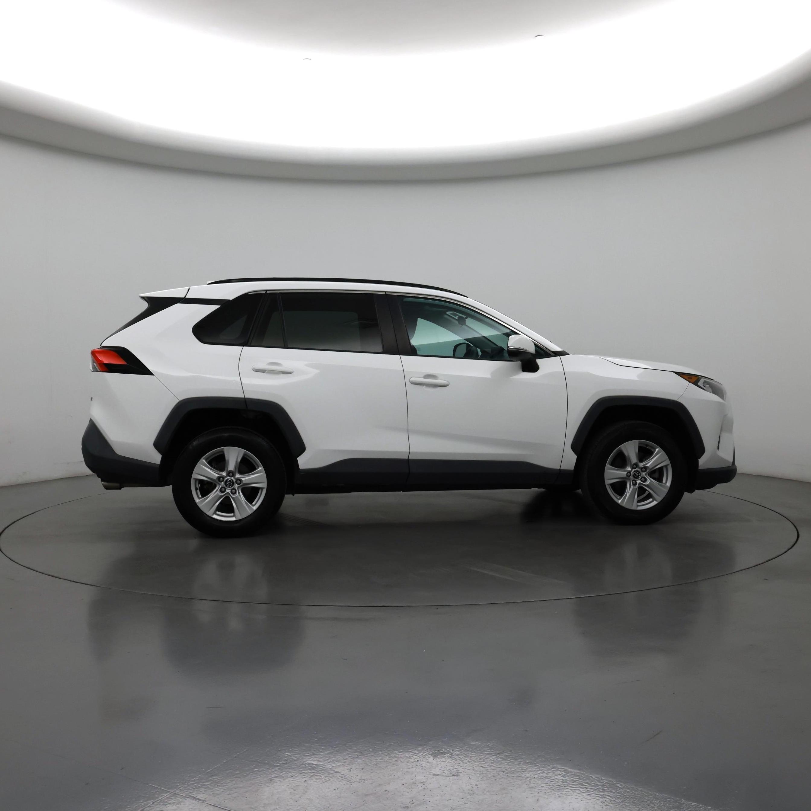 Thumbnail: 2020 Toyota RAV4 - 7