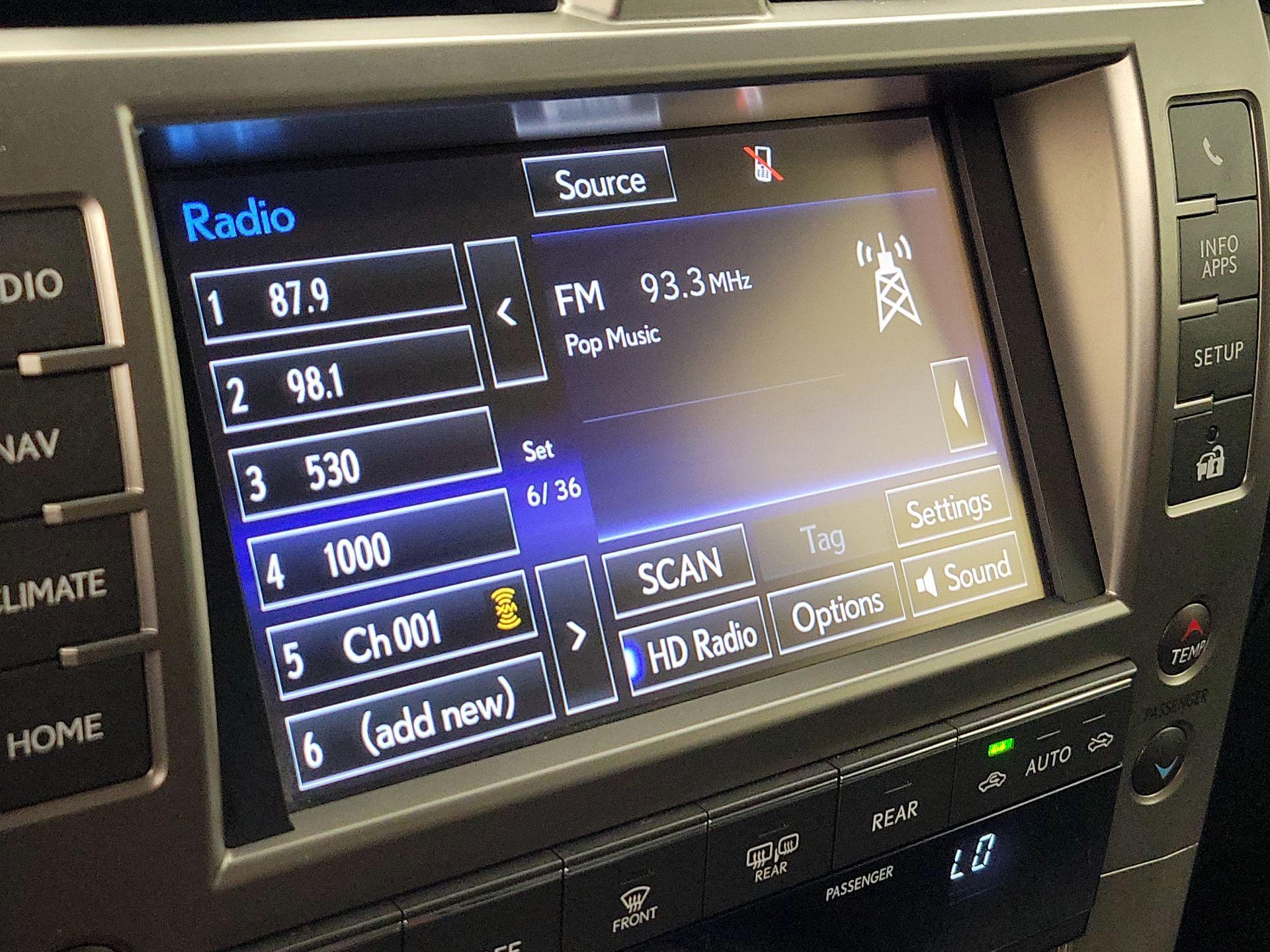 Thumbnail: 2016 Lexus GX - 16