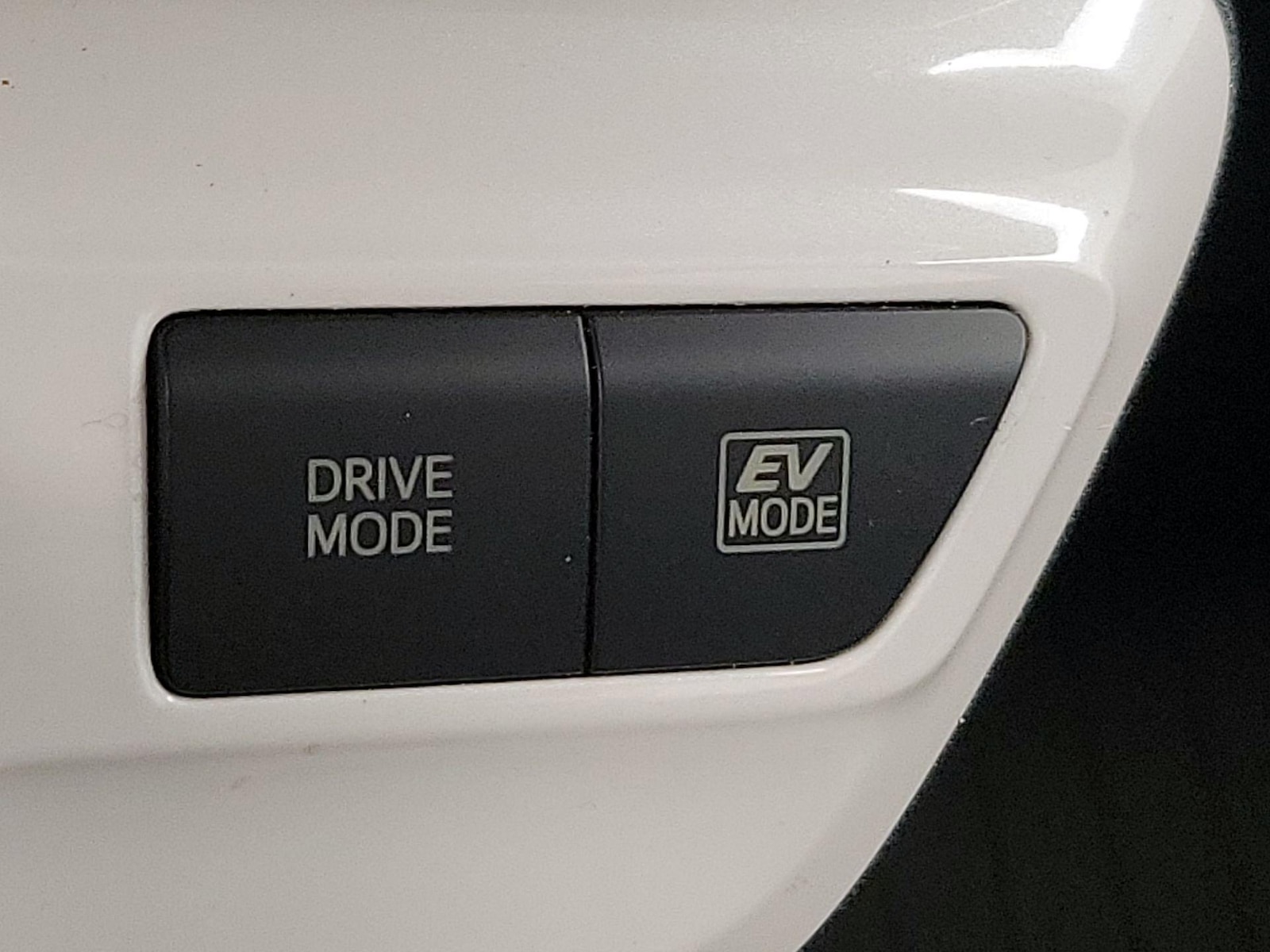 2017 Toyota Prius Two - Photo 19