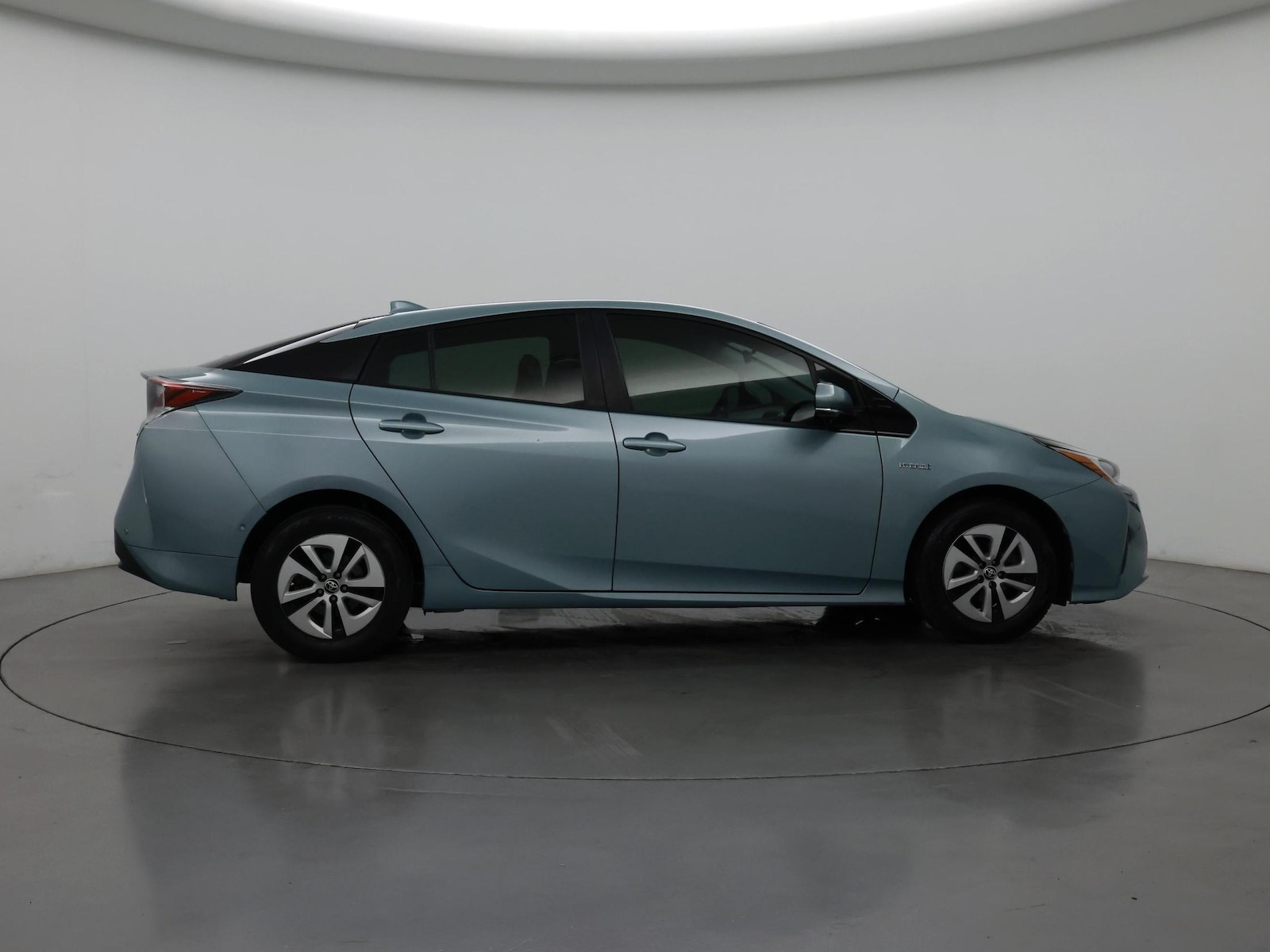 2017 Toyota Prius Two - Photo 8