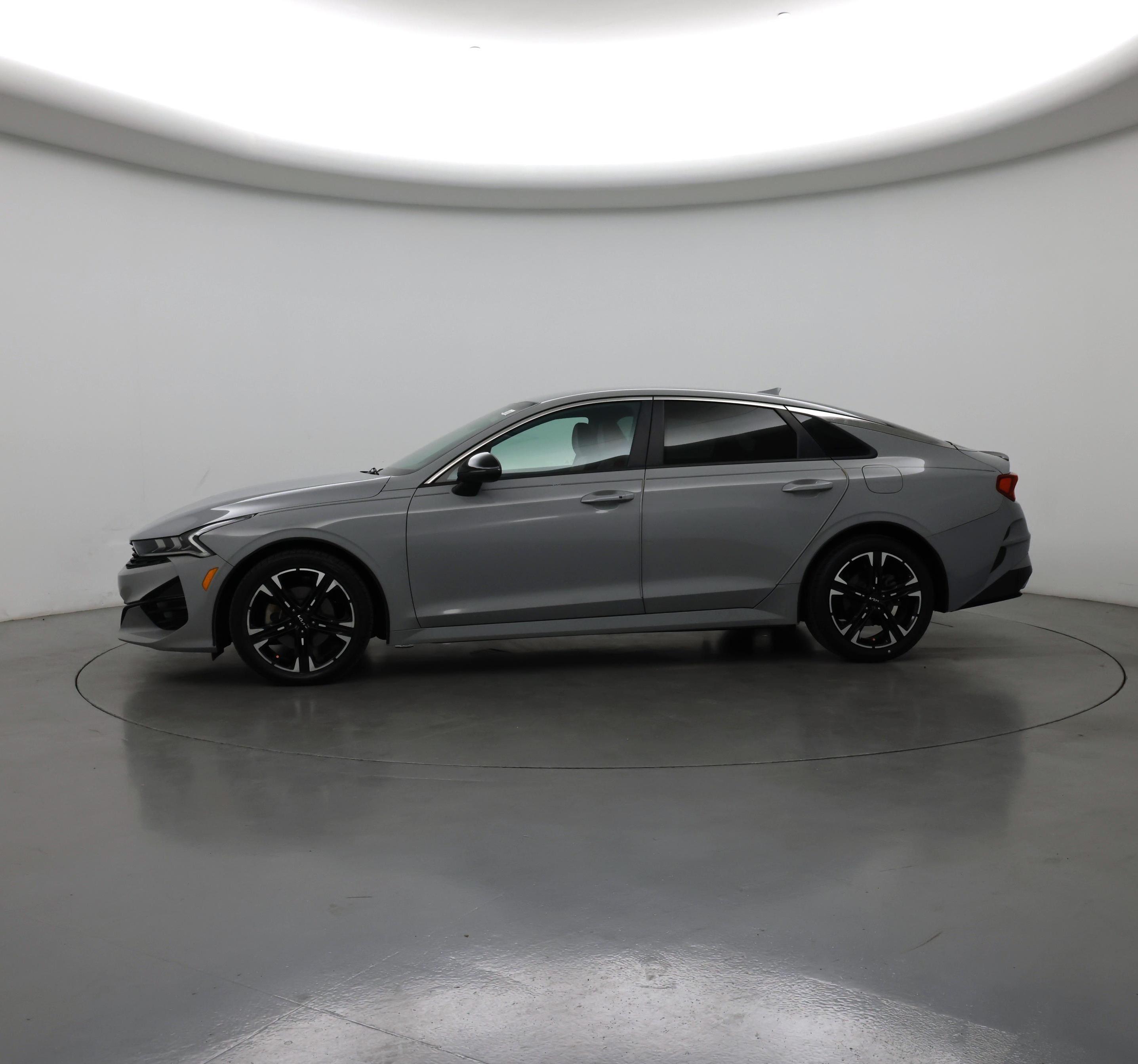 Thumbnail: 2023 Kia K5 - 3