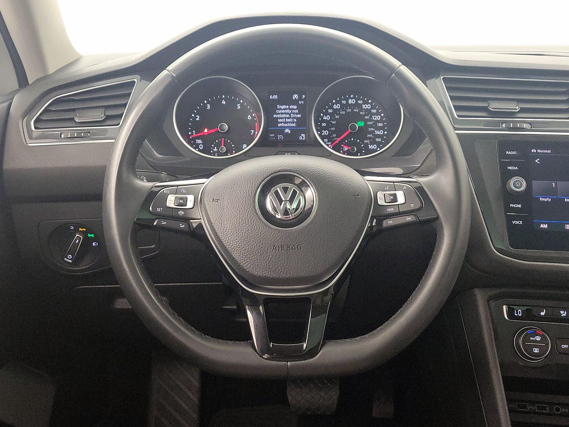 Thumbnail: 2020 Volkswagen Tiguan - 10