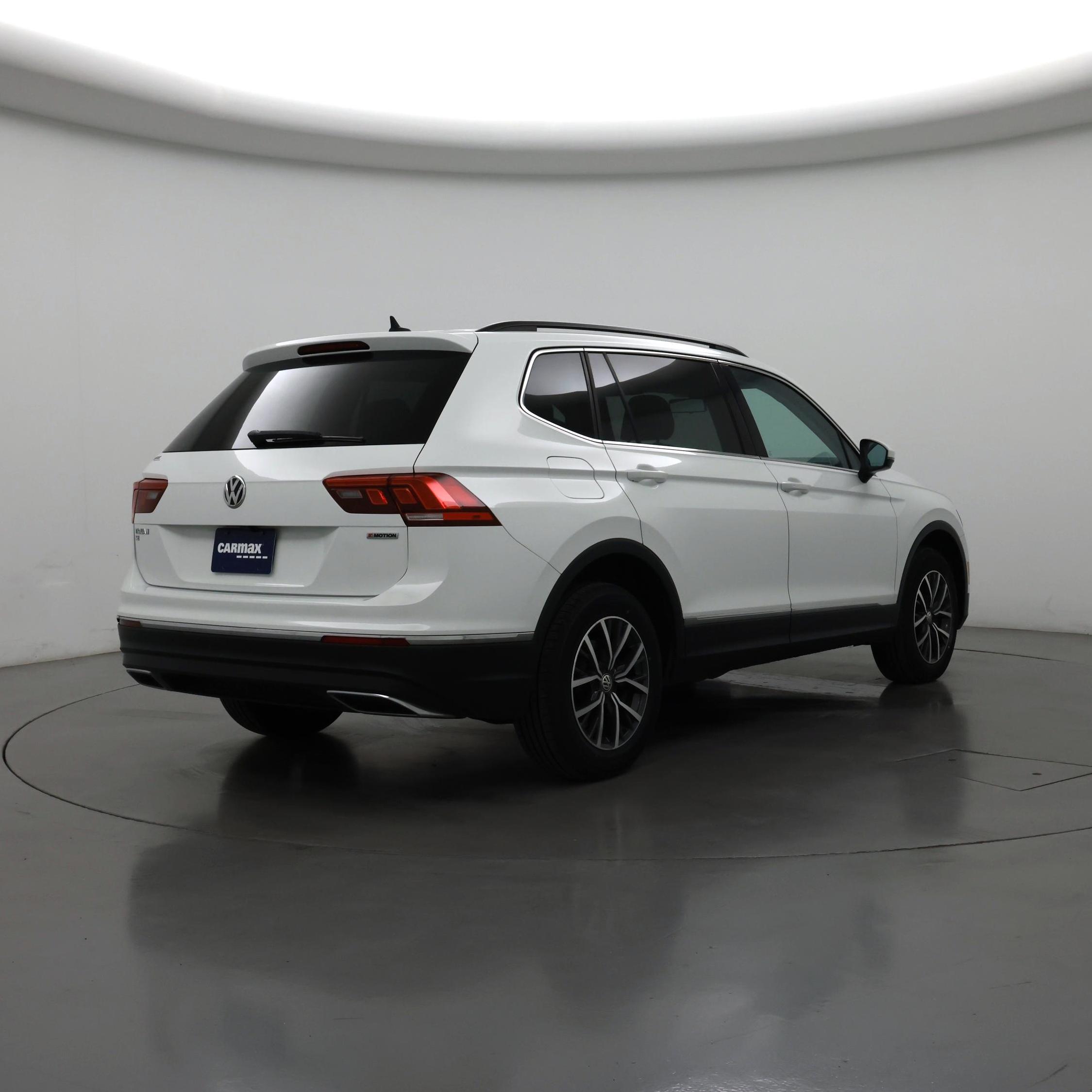 Thumbnail: 2020 Volkswagen Tiguan - 8