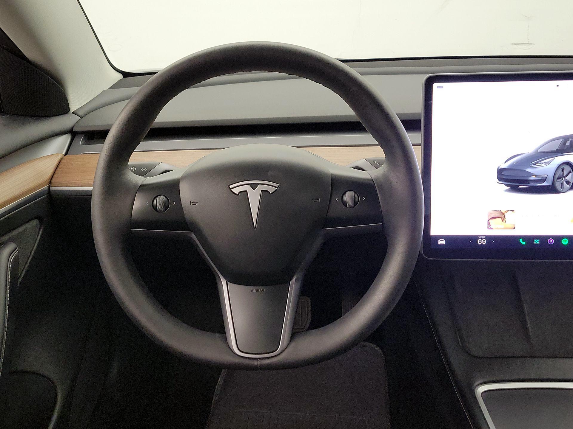 Thumbnail: 2023 Tesla Model 3 - 10