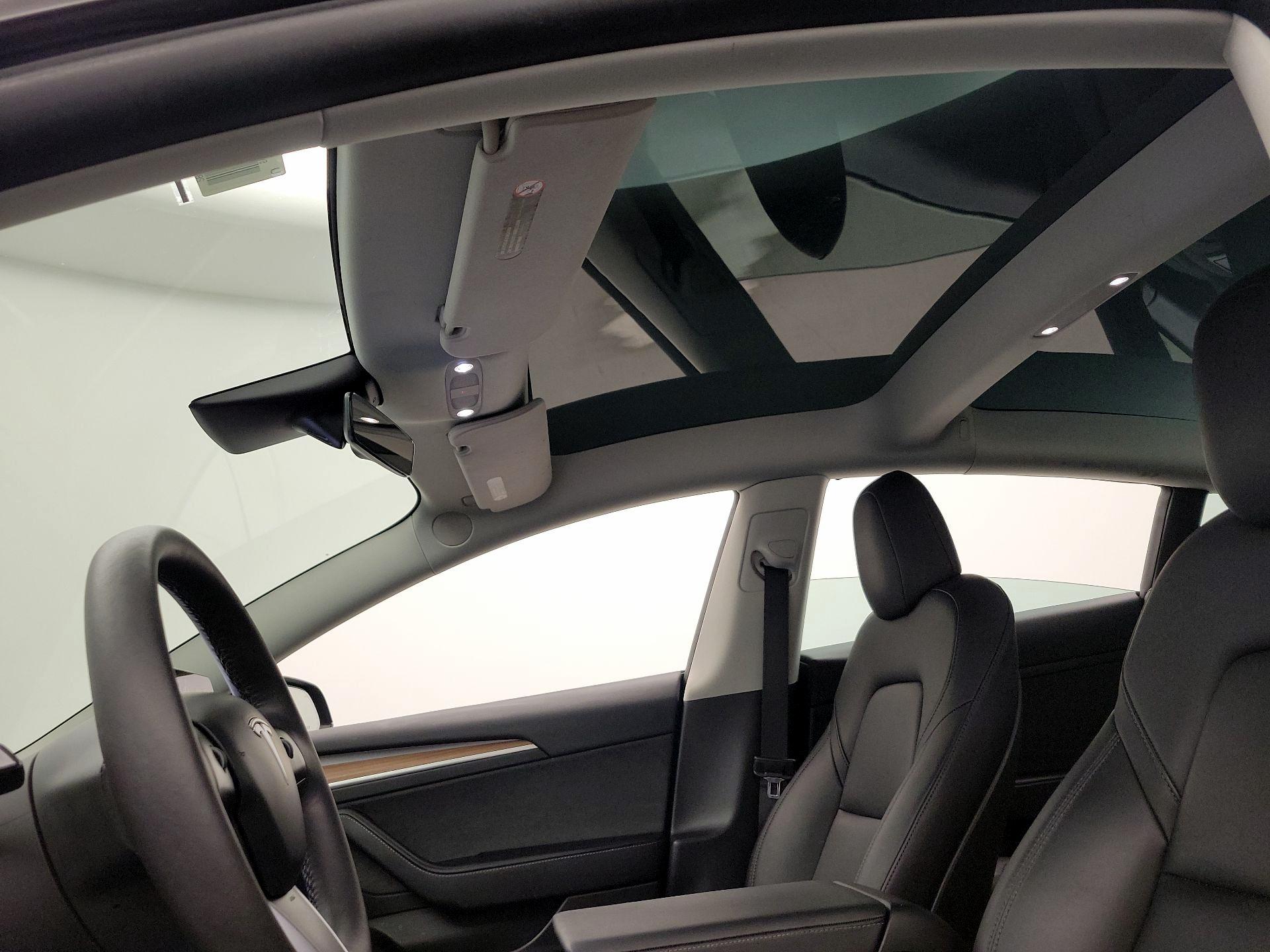 Thumbnail: 2023 Tesla Model 3 - 18