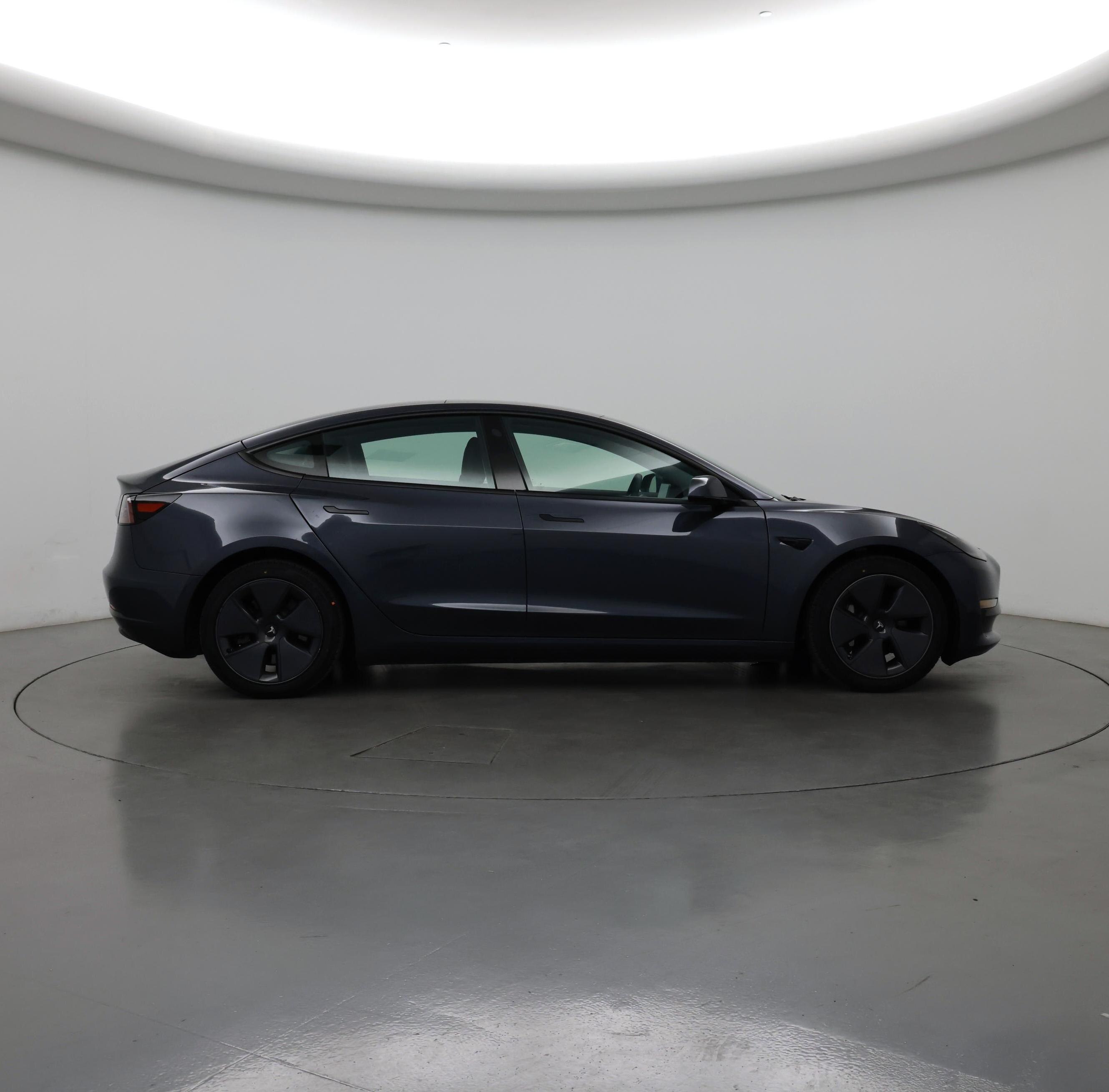Thumbnail: 2023 Tesla Model 3 - 7