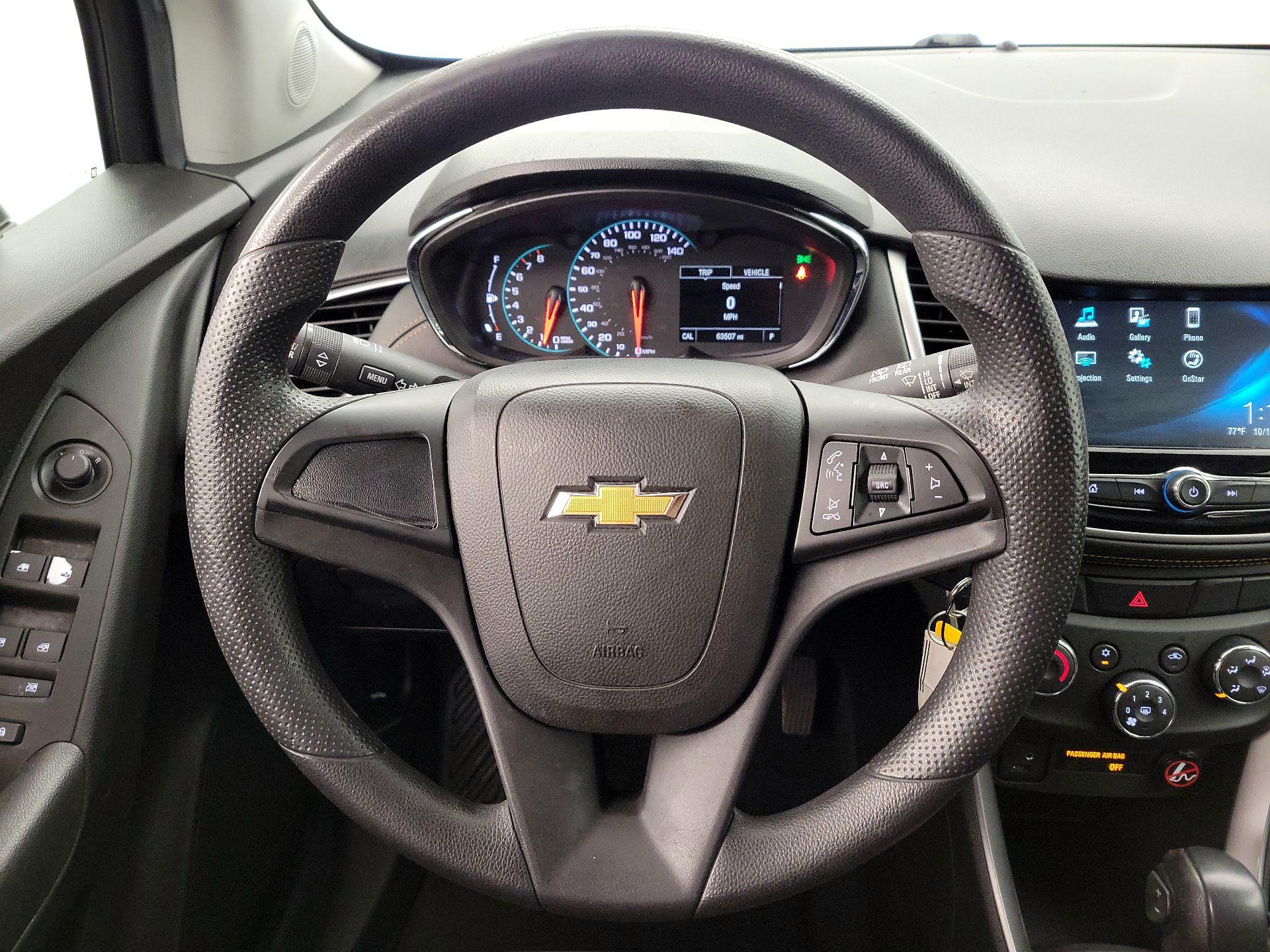 Thumbnail: 2017 Chevrolet Trax - 10