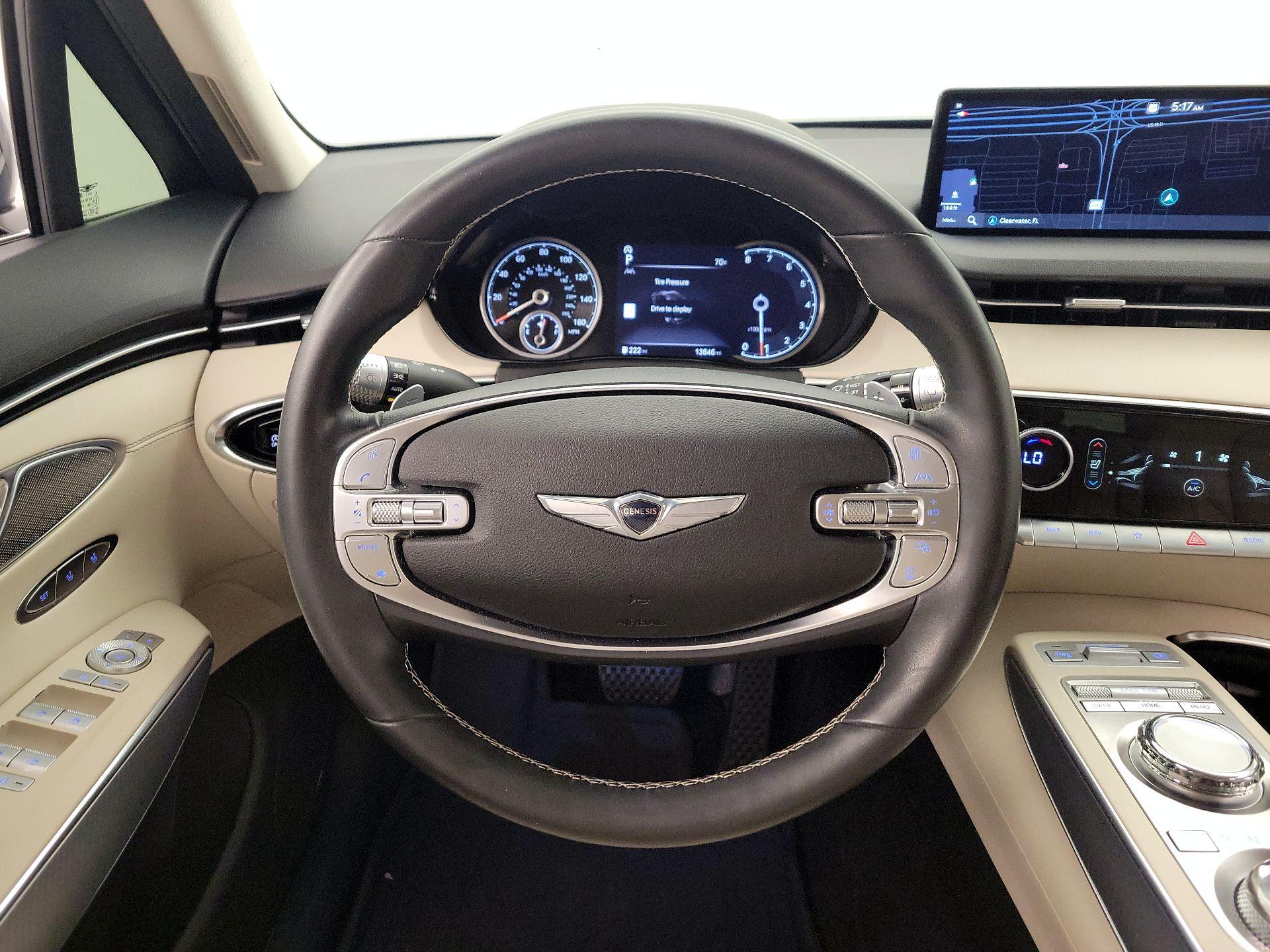 Thumbnail: 2022 Genesis GV70 - 10