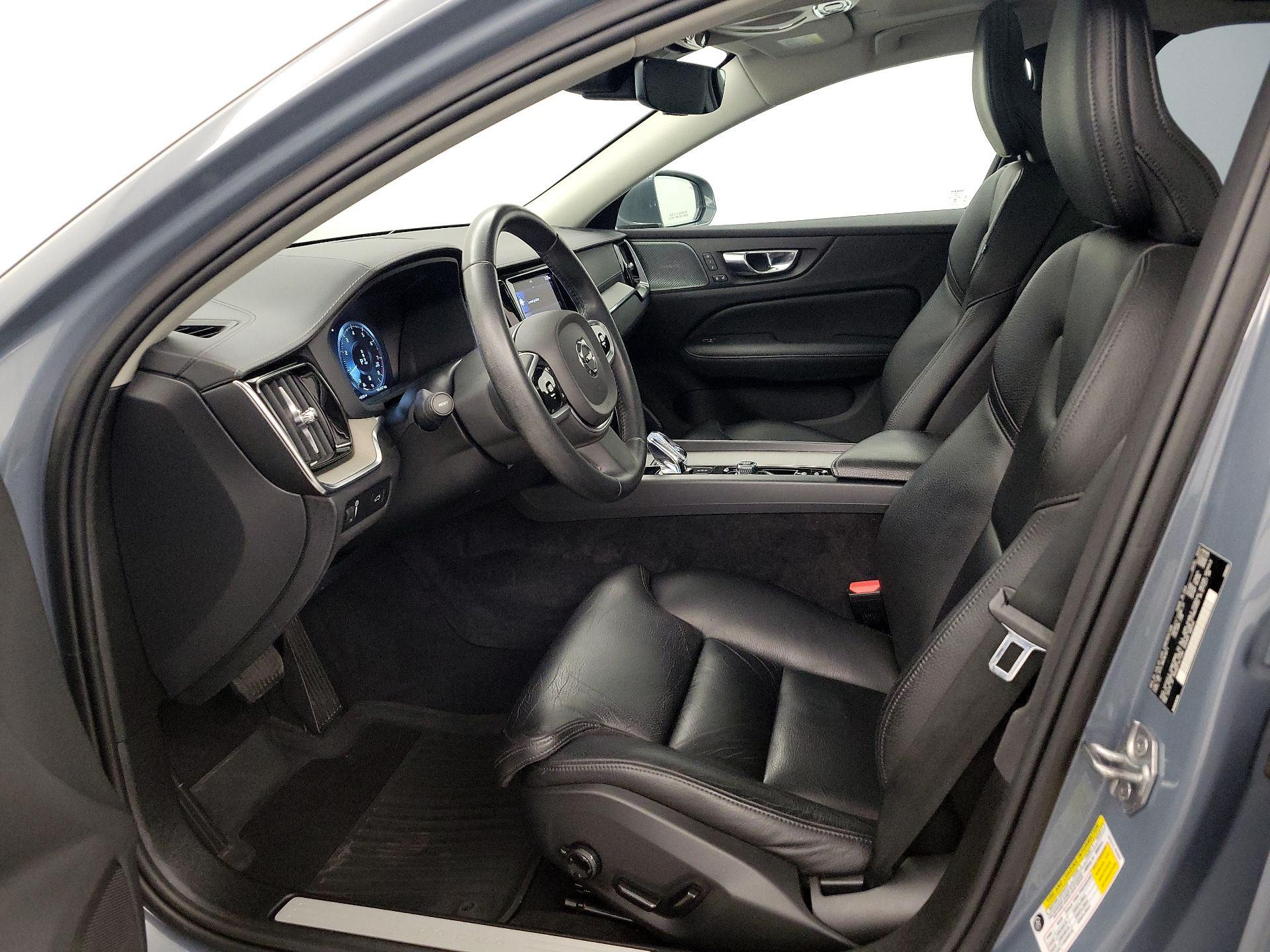 Thumbnail: 2022 Volvo S60 - 11