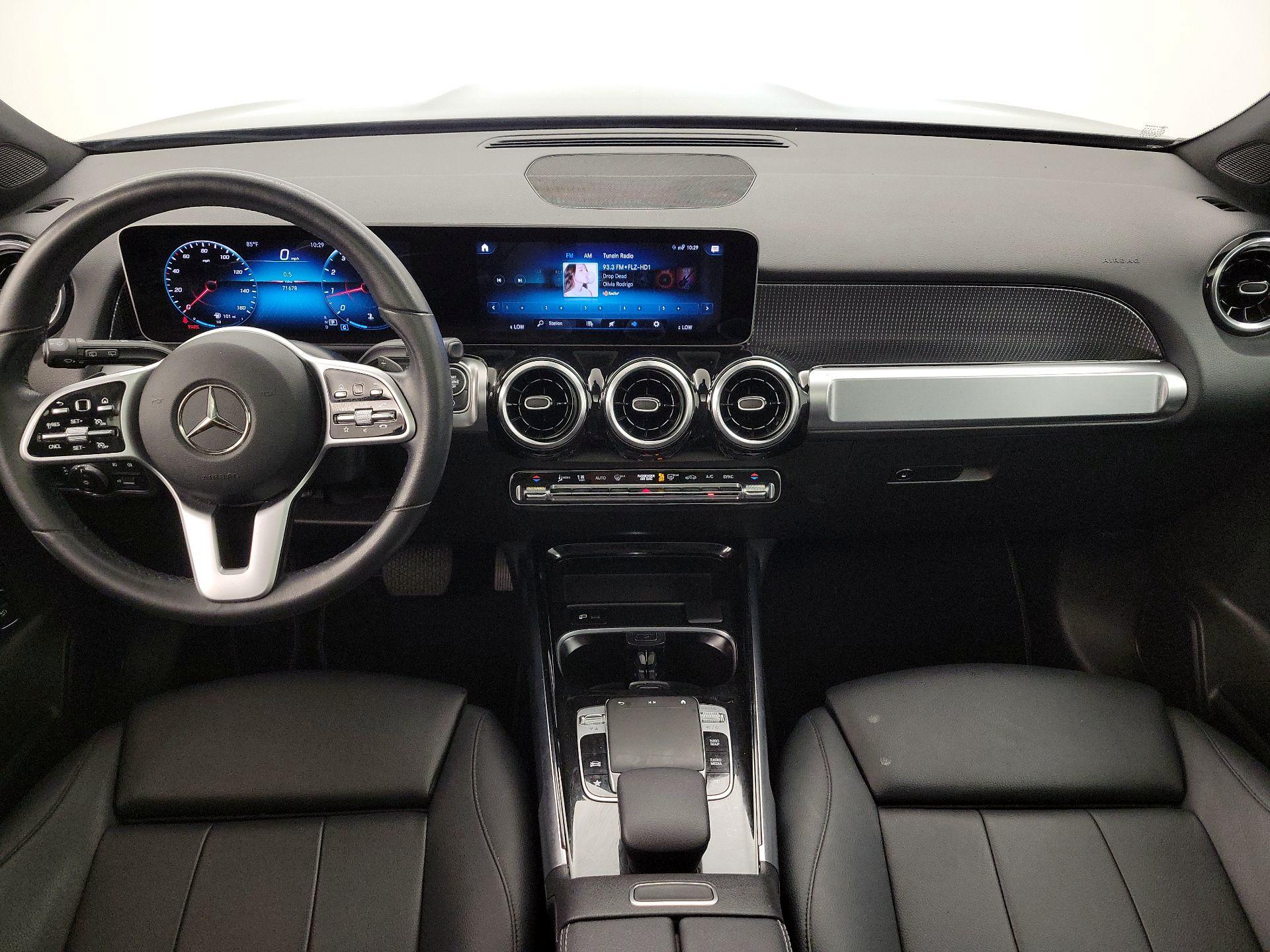 Thumbnail: 2020 Mercedes-Benz GLB - 9