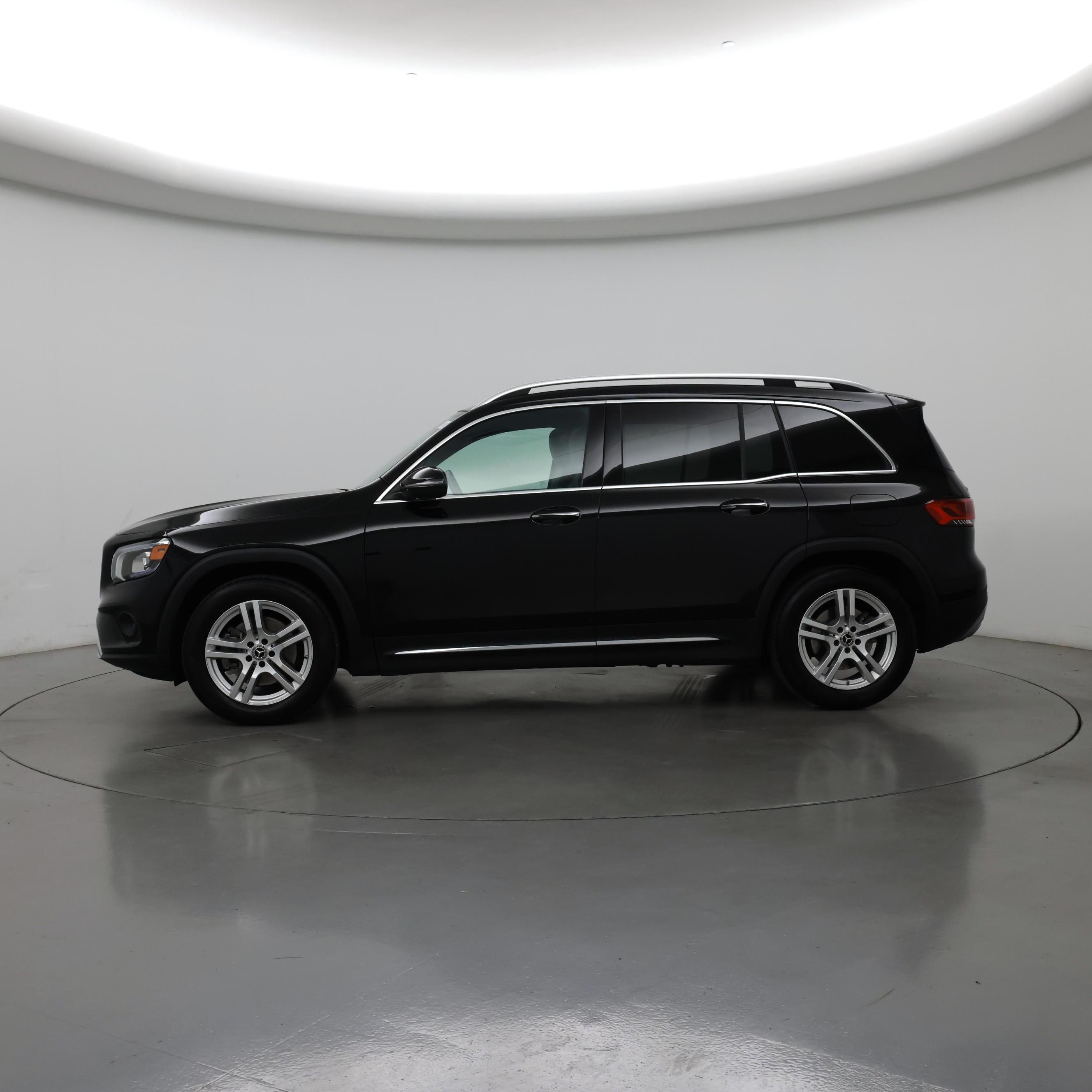 Thumbnail: 2020 Mercedes-Benz GLB - 3