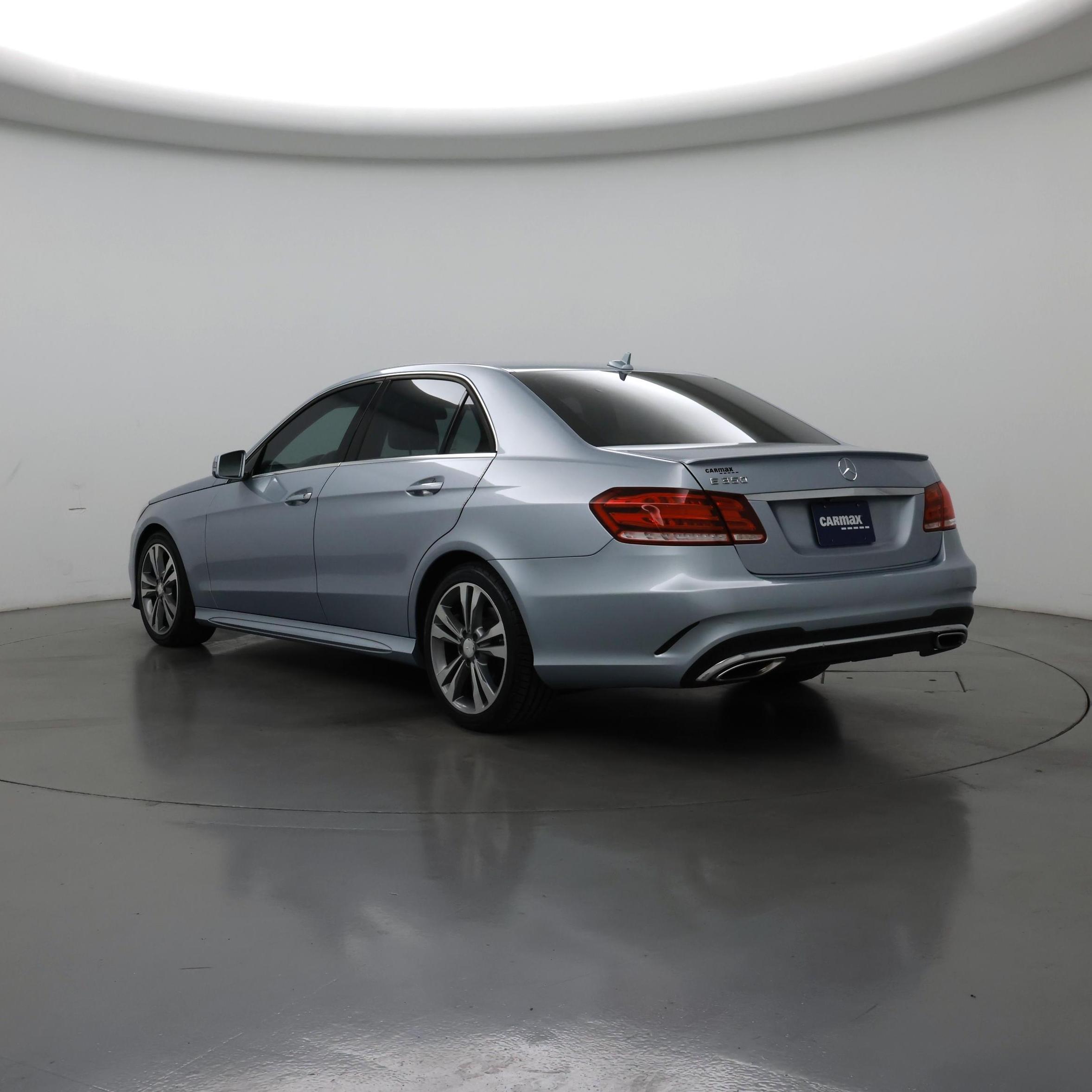 Thumbnail: 2016 Mercedes-Benz E-Class - 2