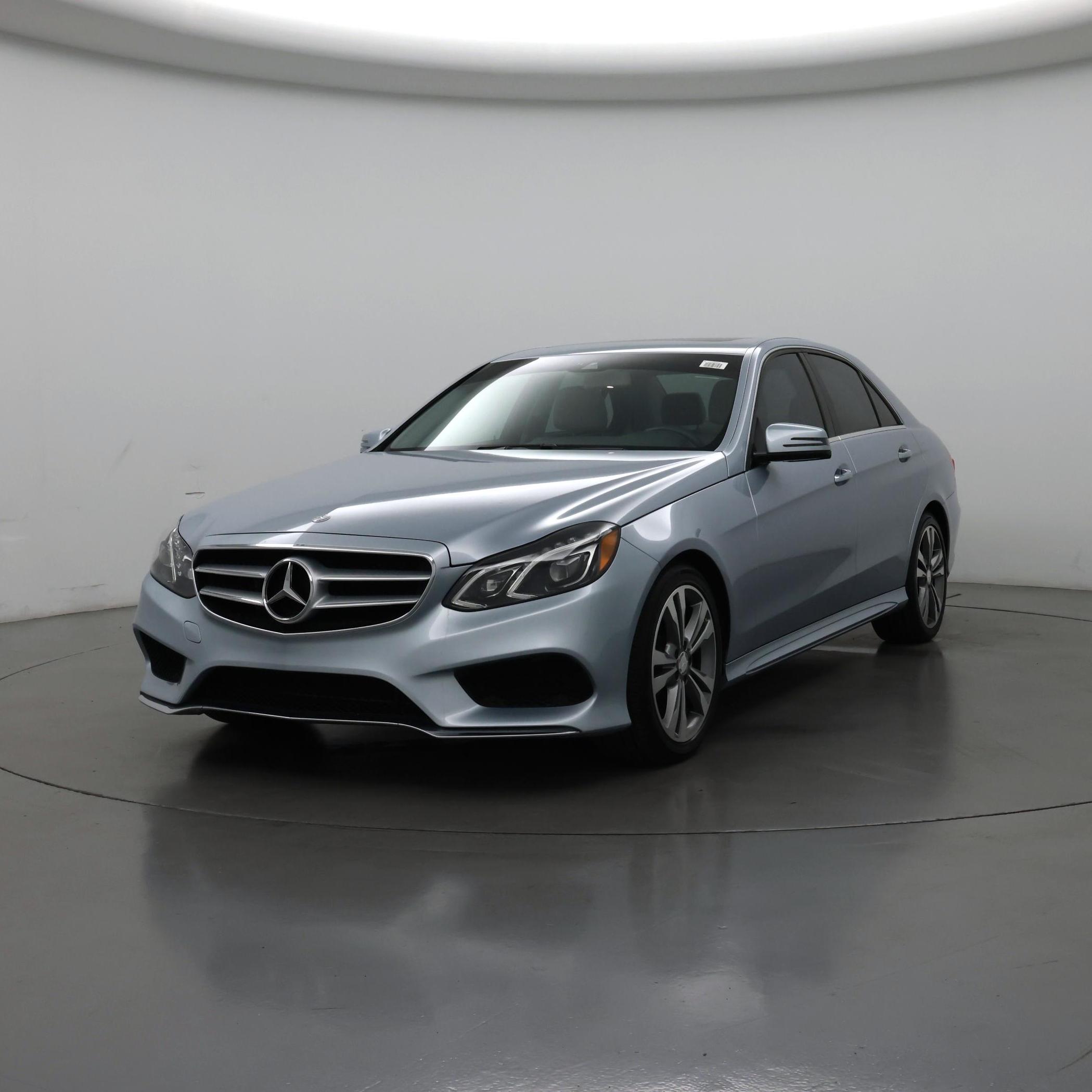 Thumbnail: 2016 Mercedes-Benz E-Class - 4