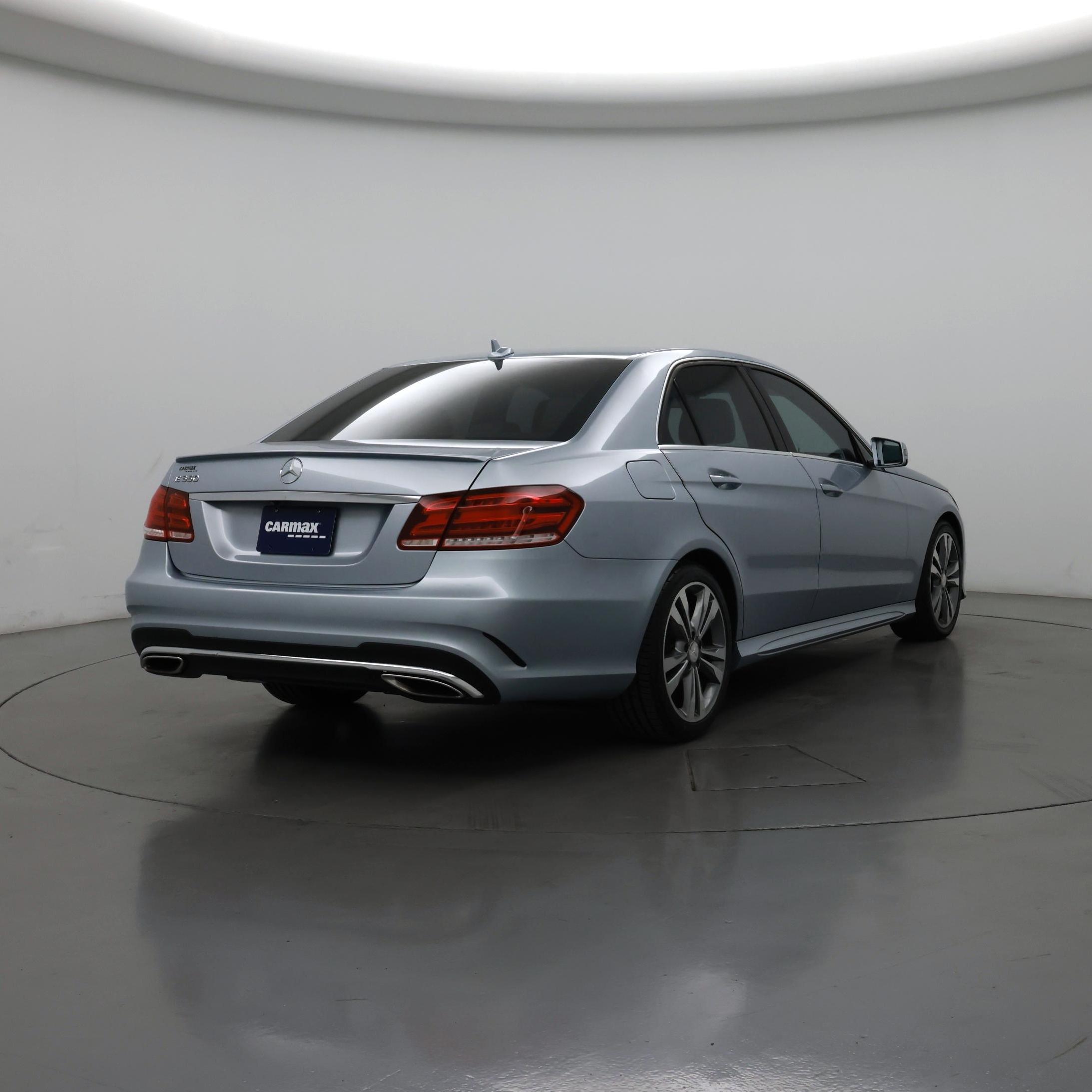 Thumbnail: 2016 Mercedes-Benz E-Class - 8
